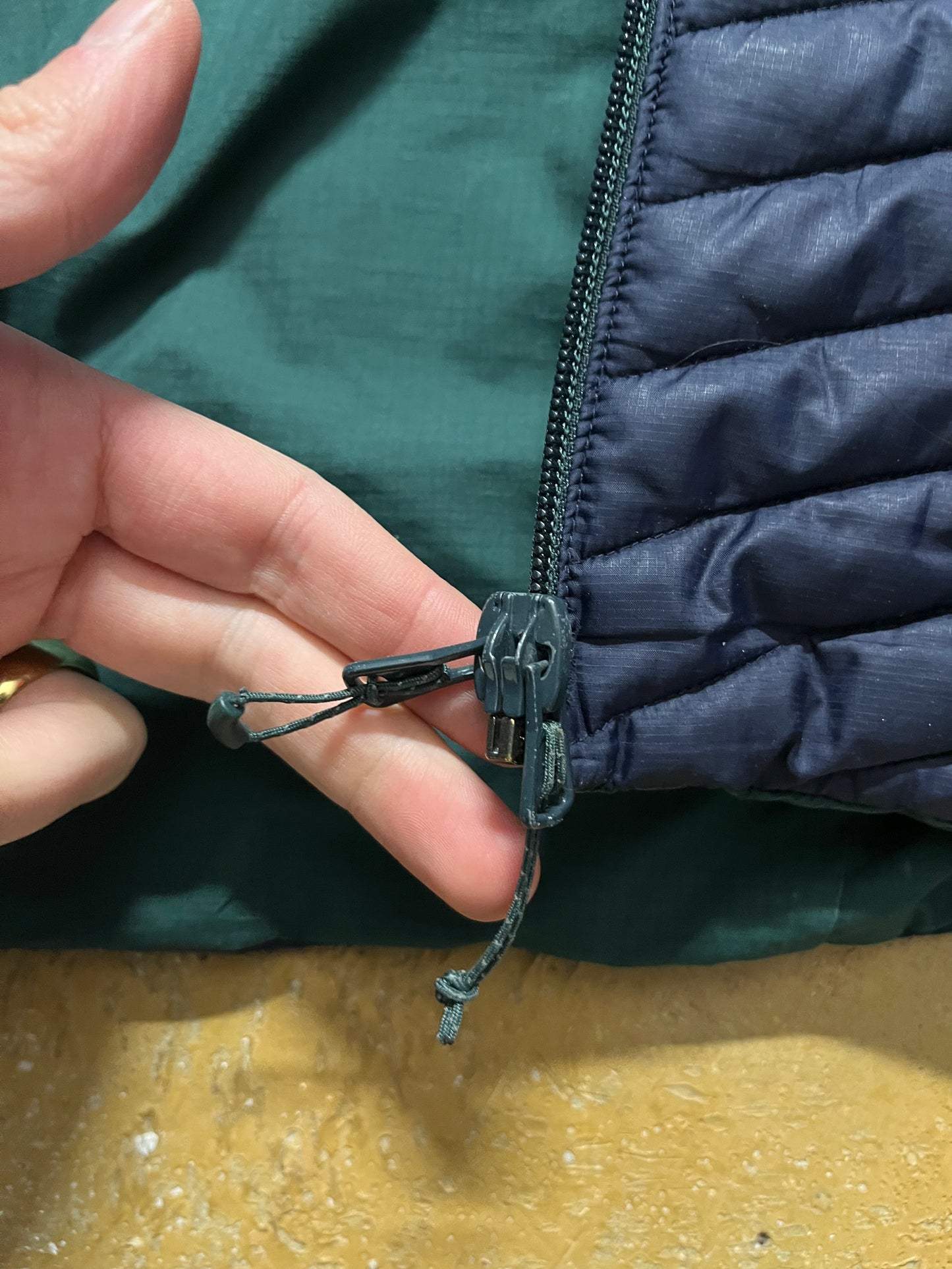 Salomon reversible hiking down jacket - M