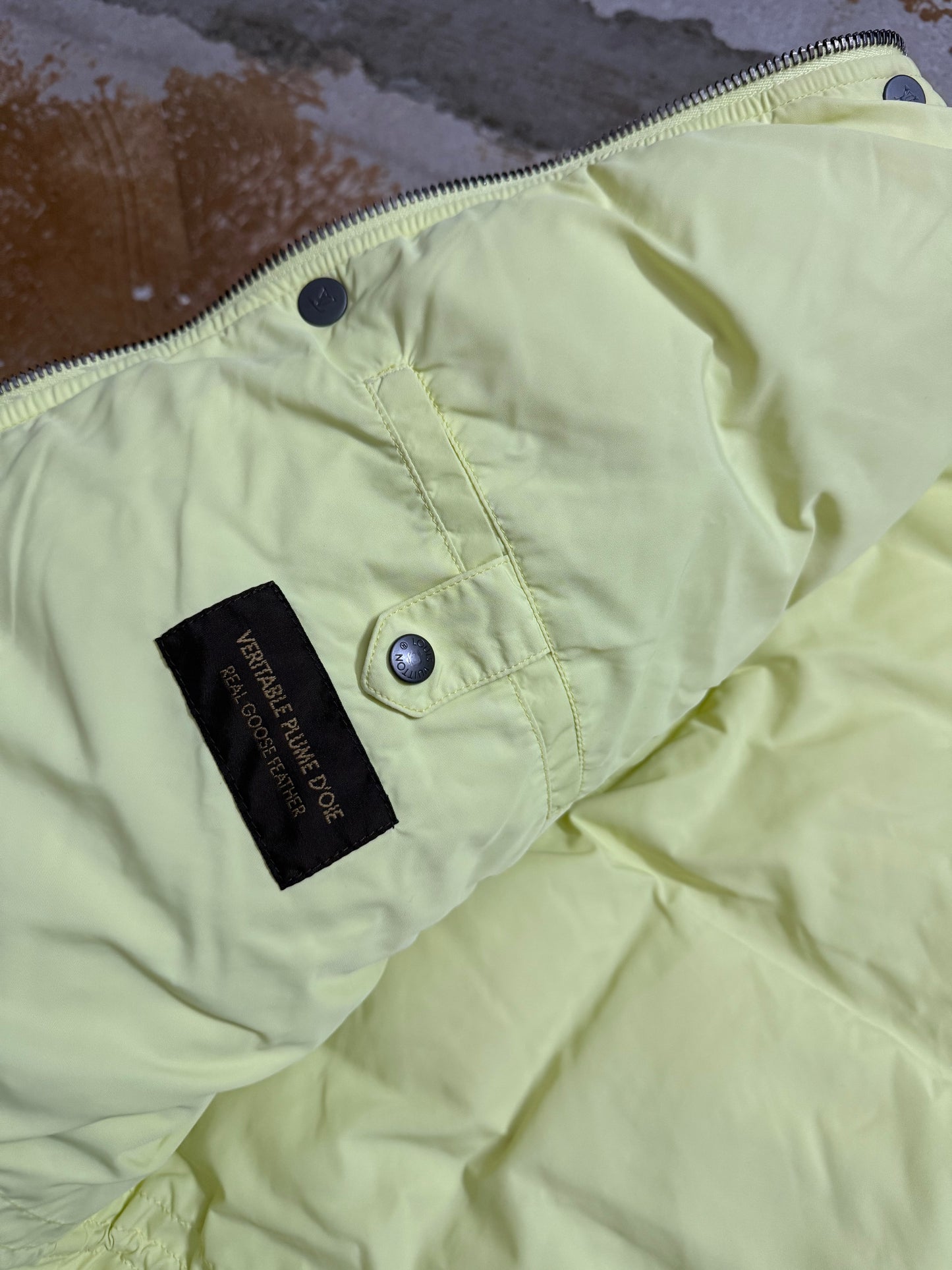 Louis Vuitton yellow zip off sleeves puffer jacket - L
