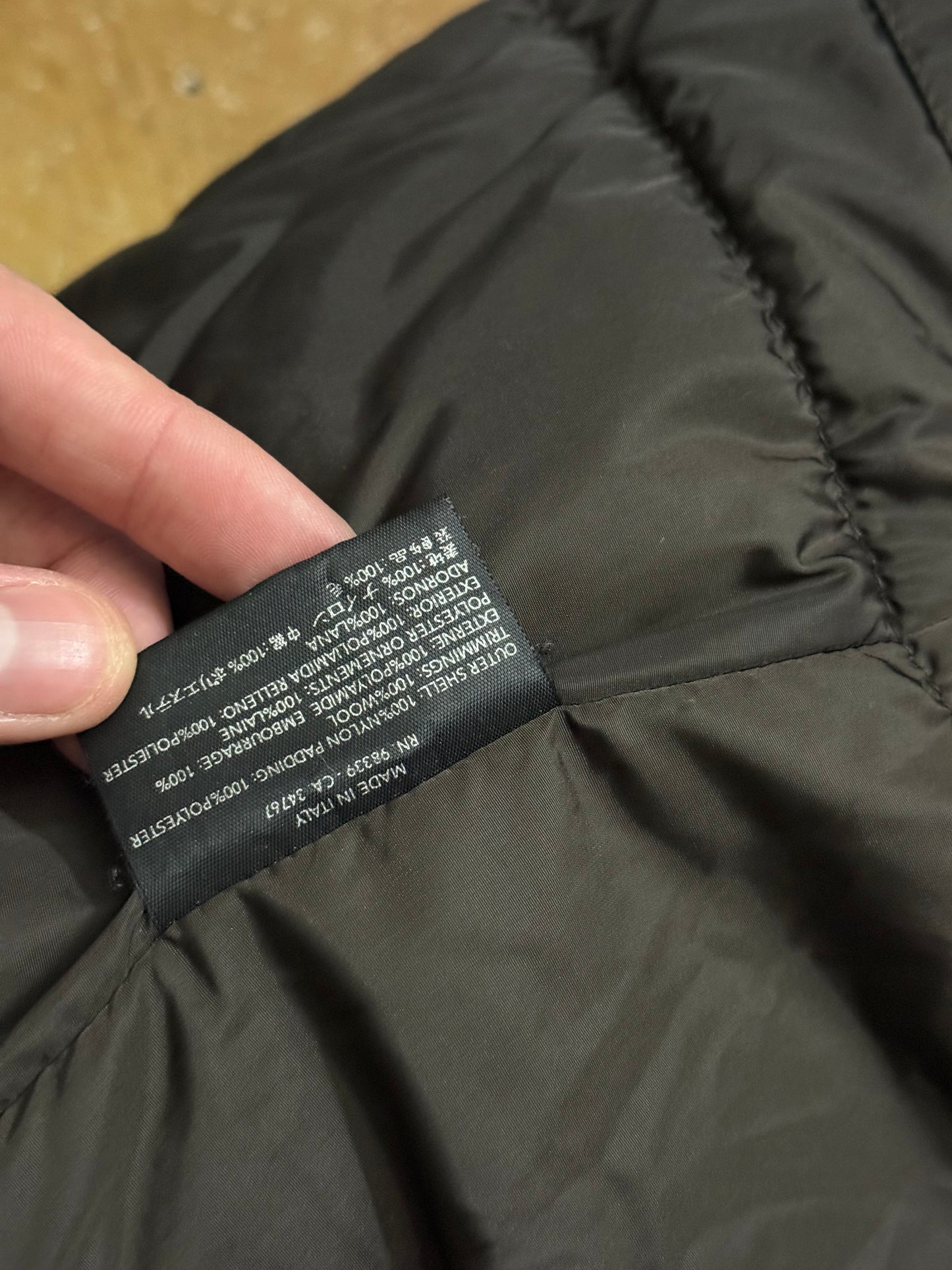 Vintage Prada red tab down jacket - S