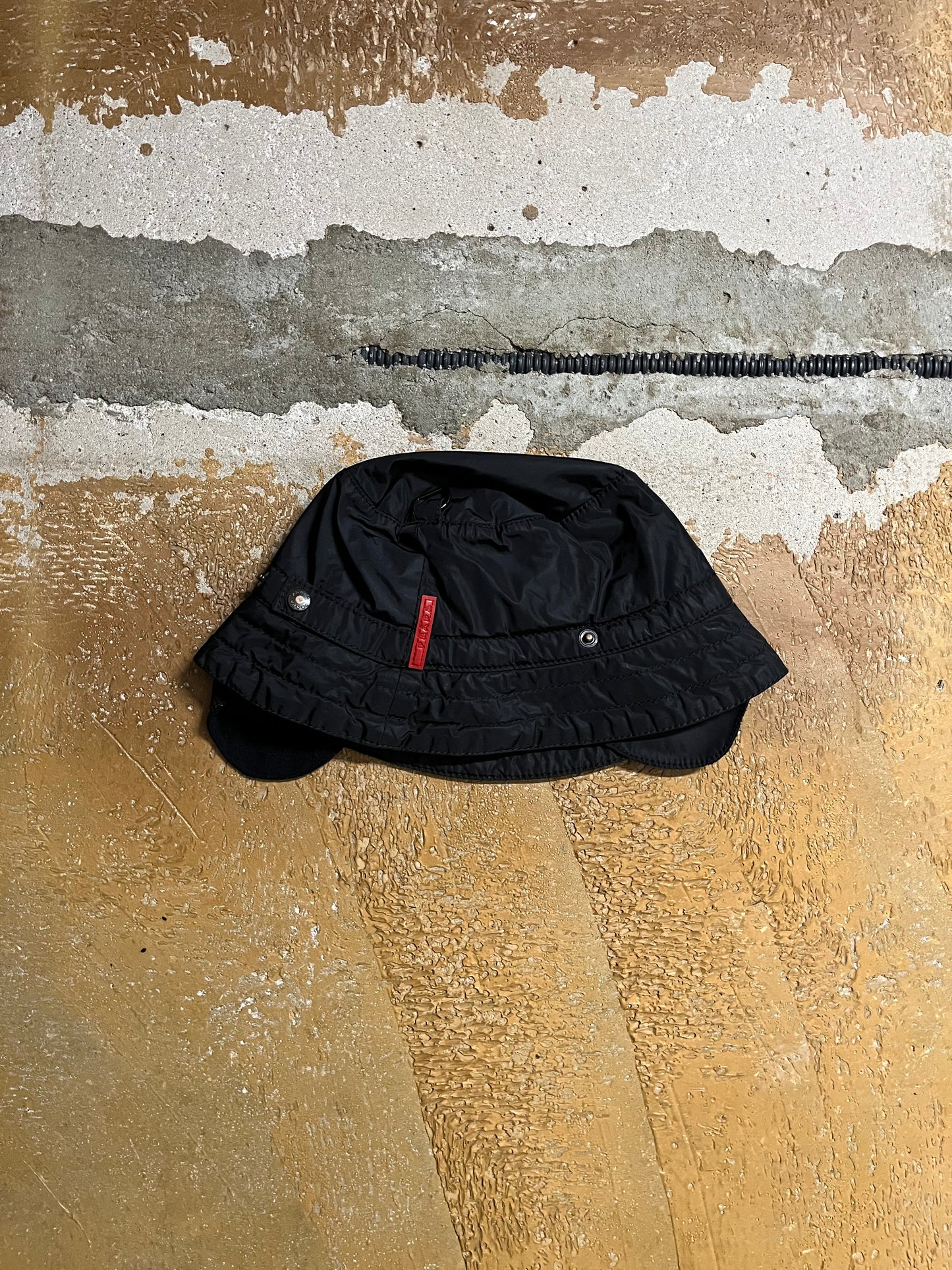 Prada vintage rare red tab bucket hat