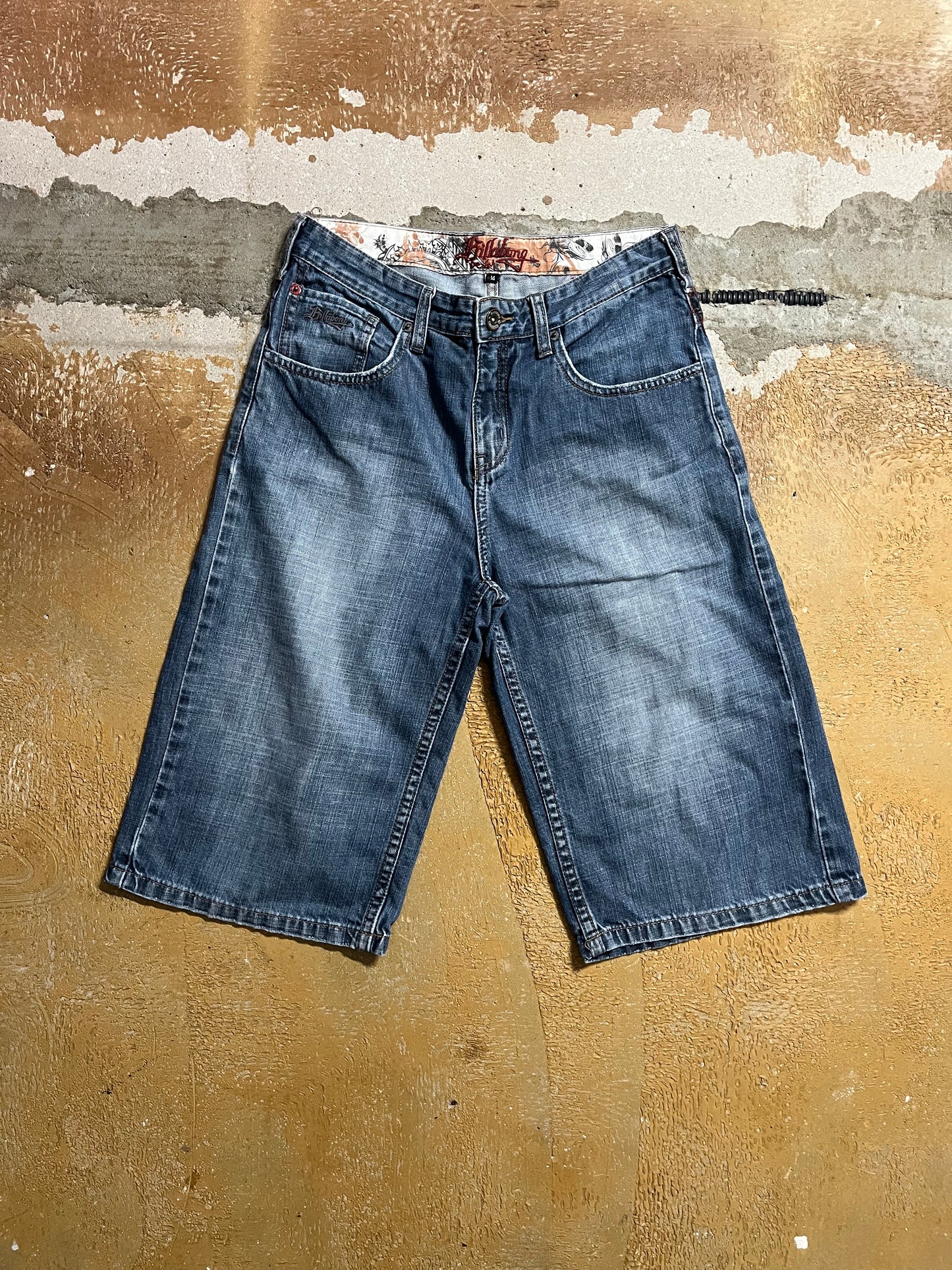 Billabong vintage denim embroidered shorts - XS