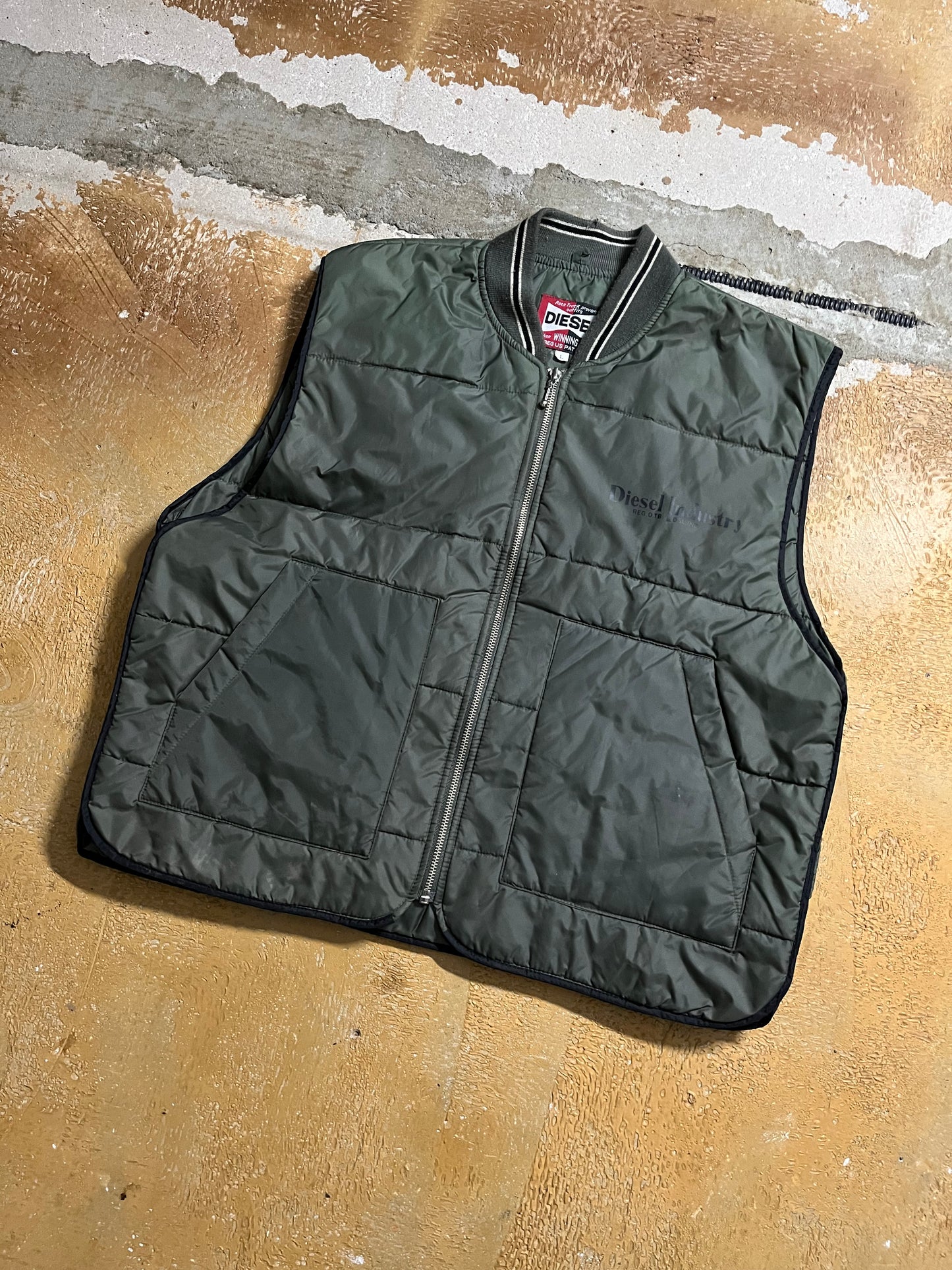 Diesel padded bodywarmer - L