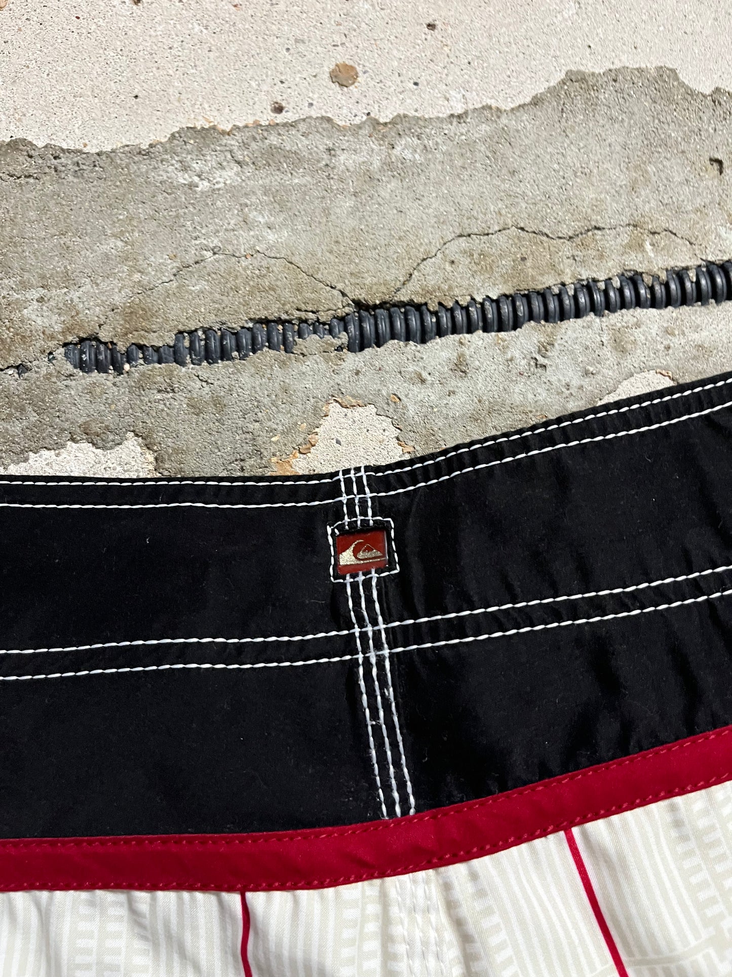 Quiksilver vintage swimming shorts - XS