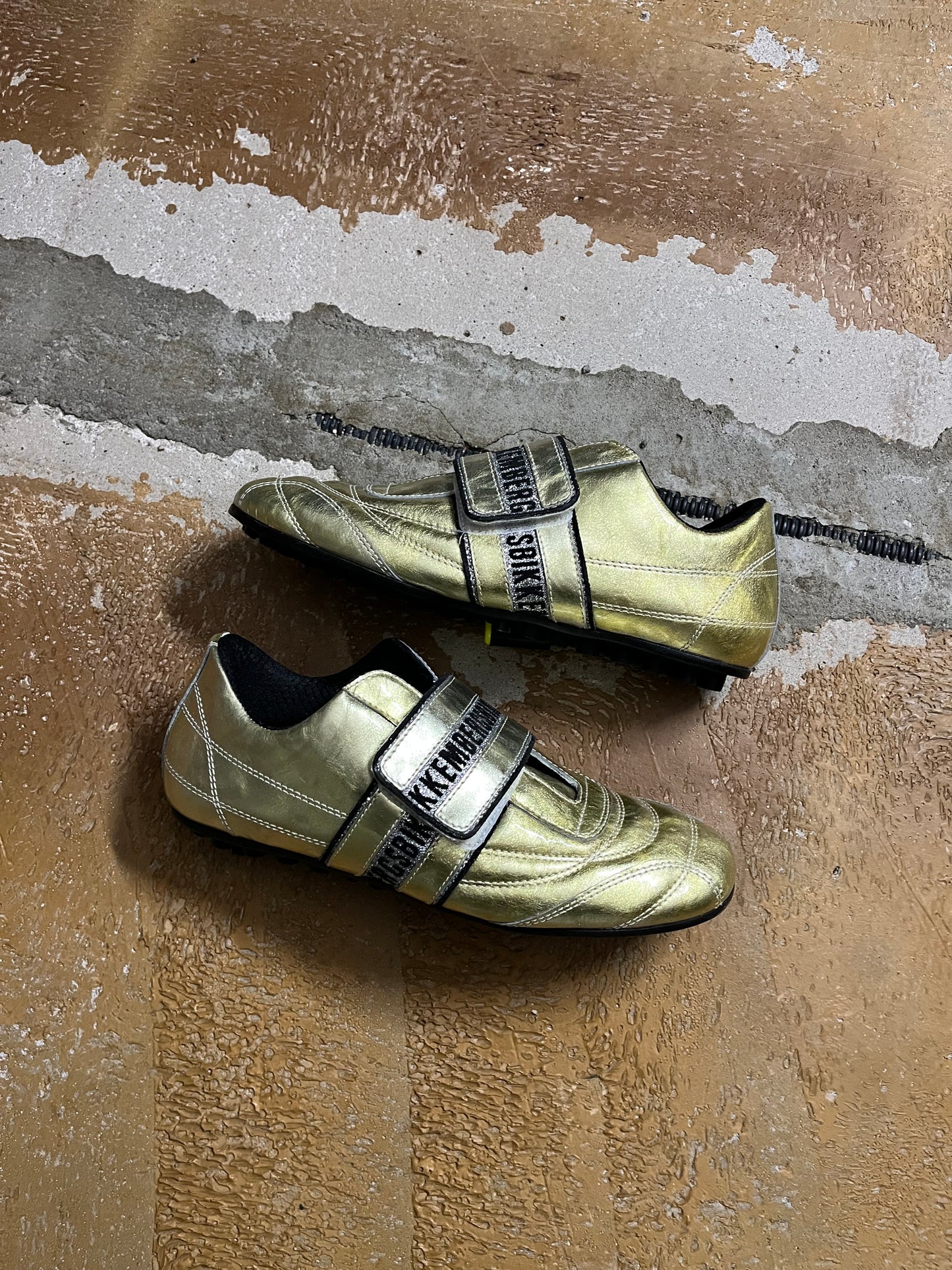 Dirk Bikkembergs gold shoes NEW - 40