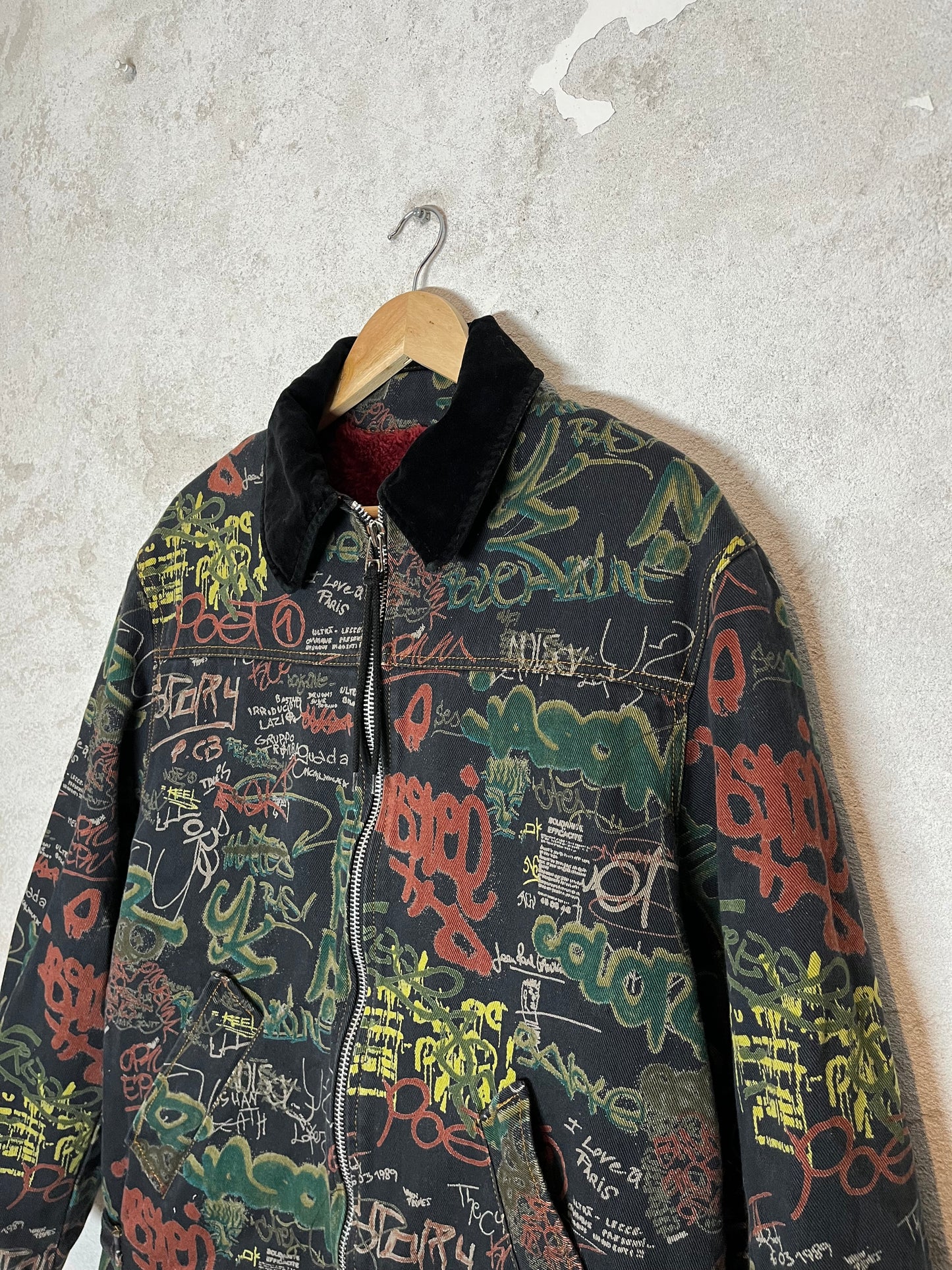 Jean Paul Gaultier denim graffiti print jacket faux fur lining - M