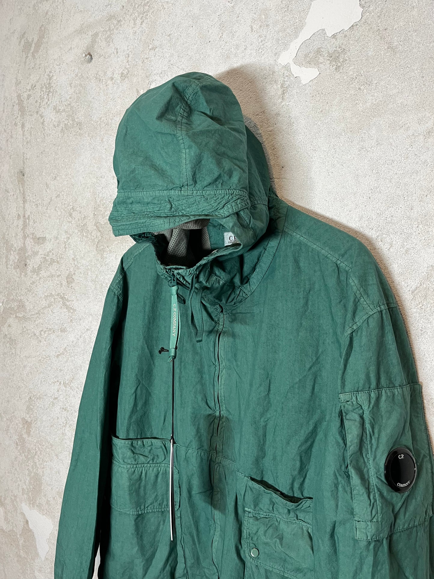 CP Company waxed cotton lense jacket - M