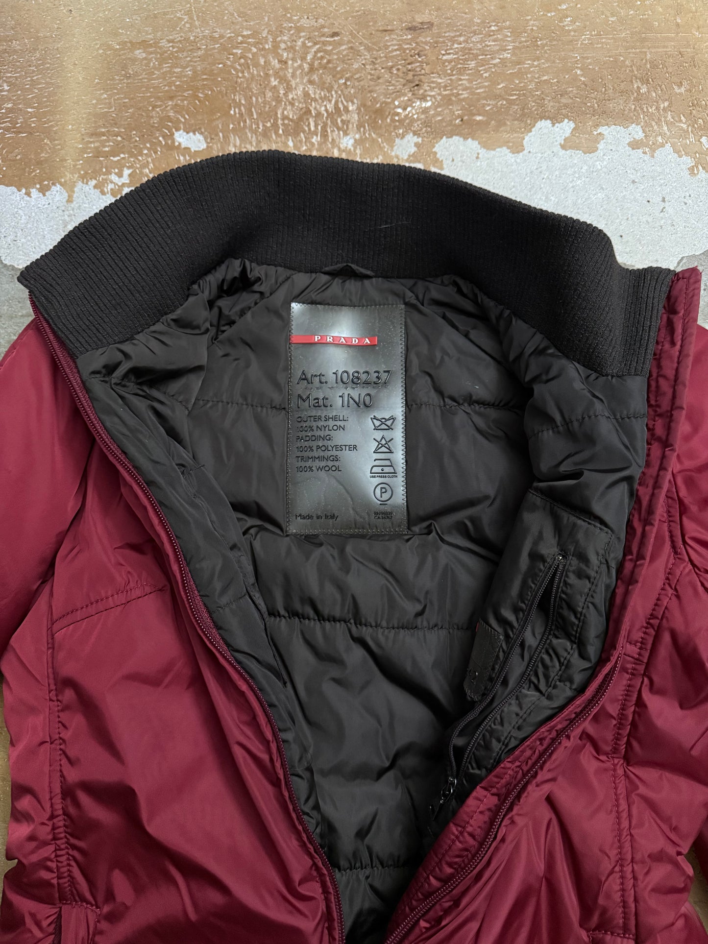Vintage Prada red tab down jacket - S
