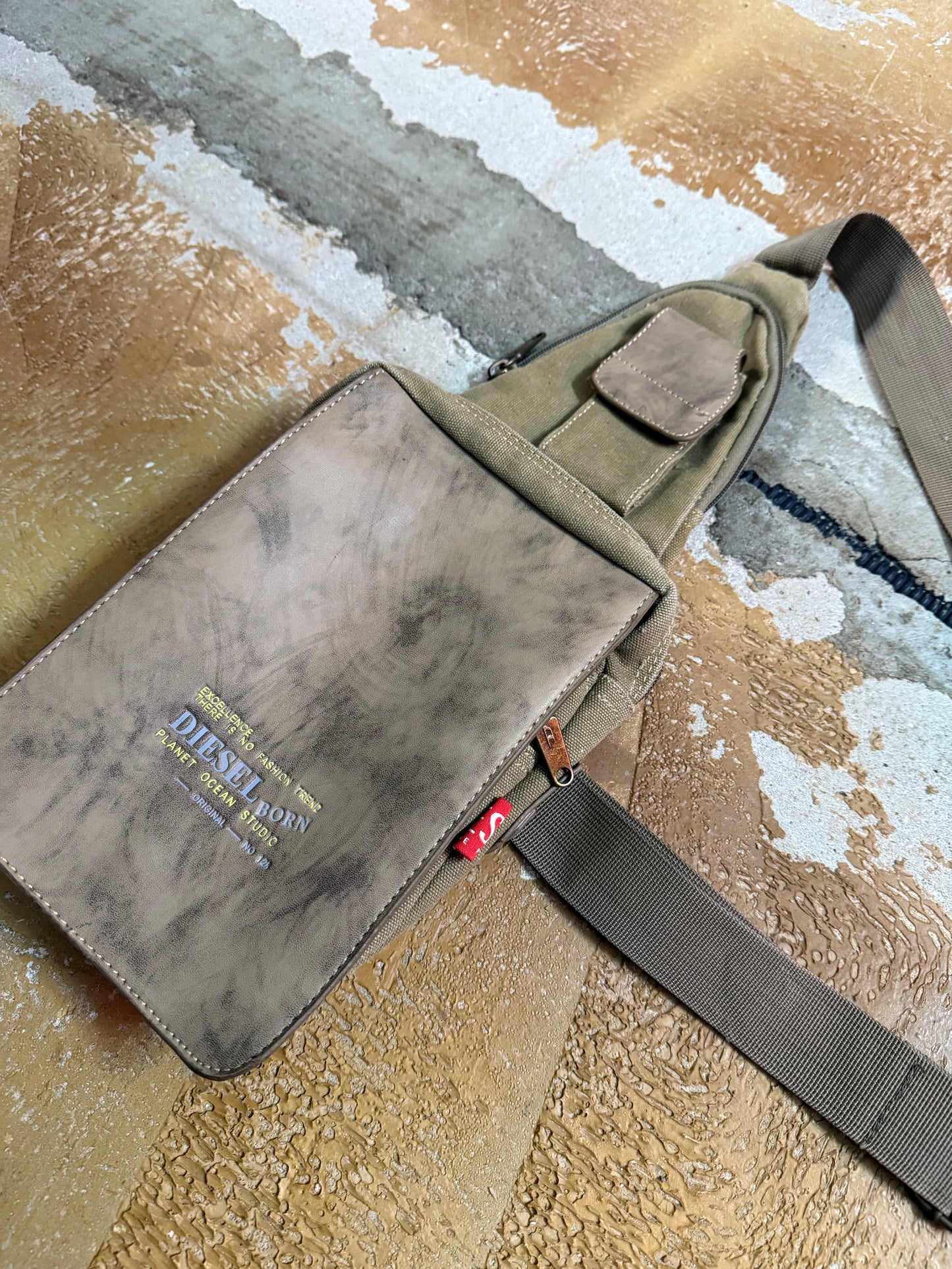 Diesel vintage khaki army bag