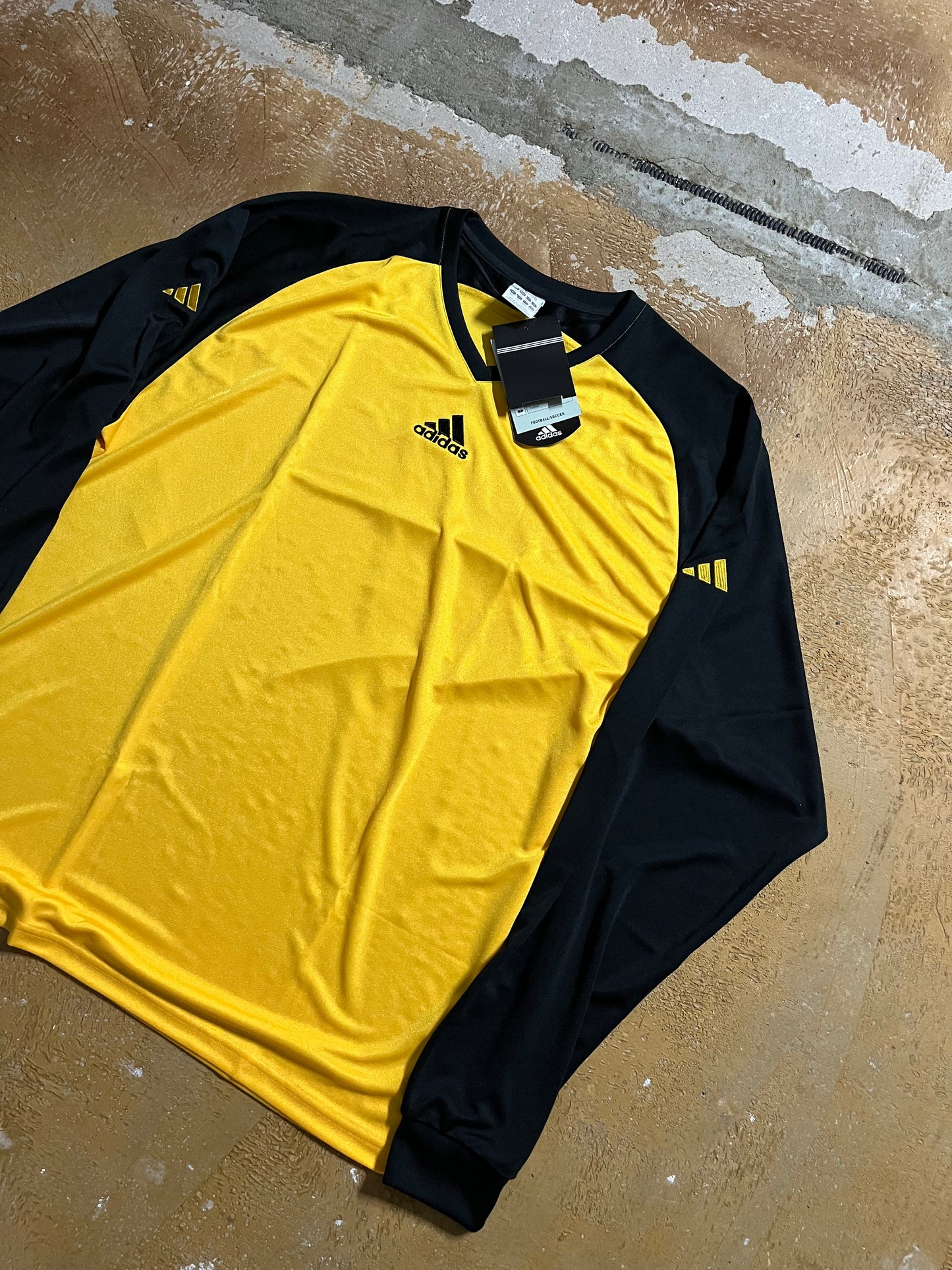 Adidas vintage sport longsleeve NEW - XL