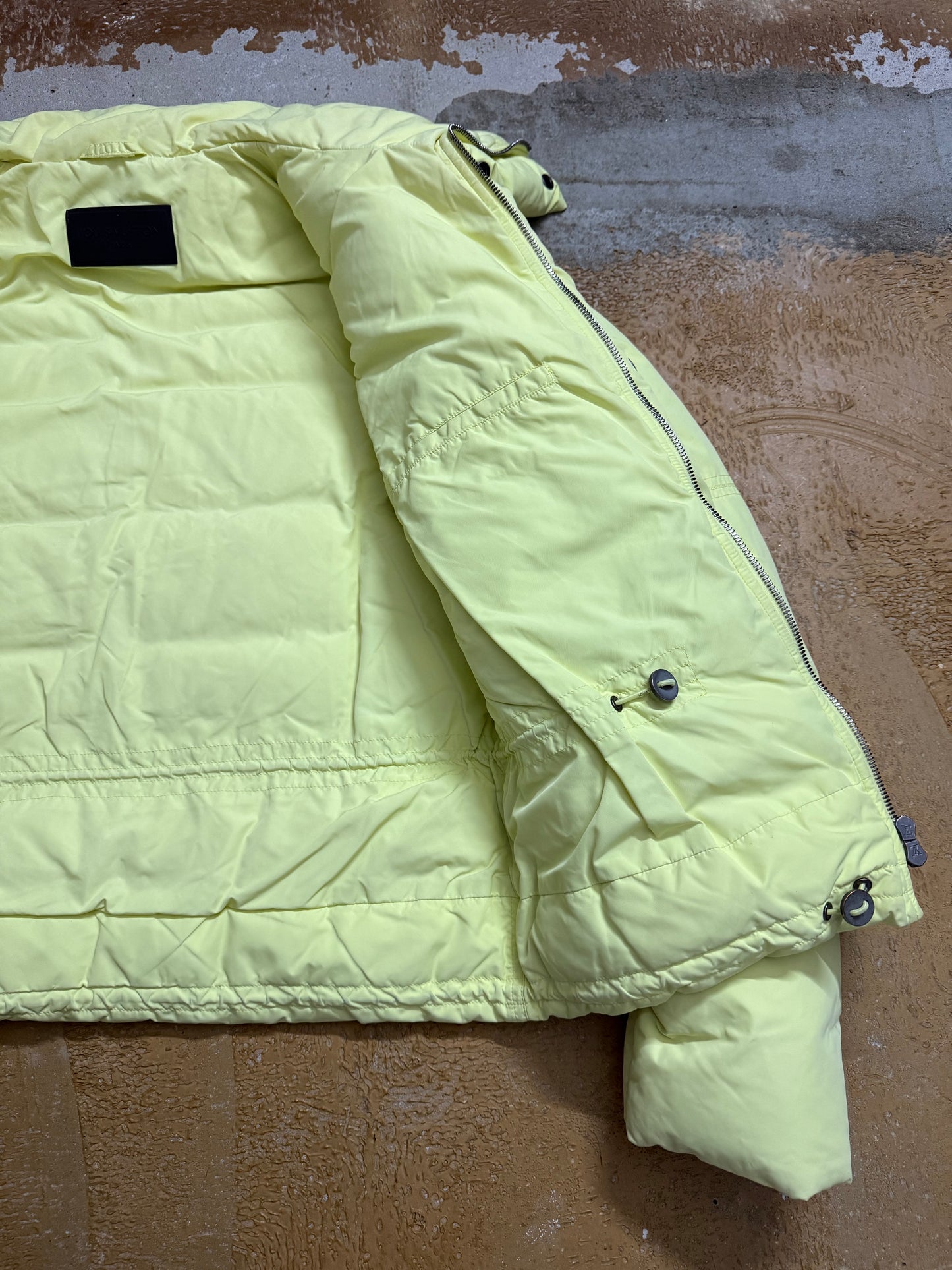 Louis Vuitton yellow zip off sleeves puffer jacket - L