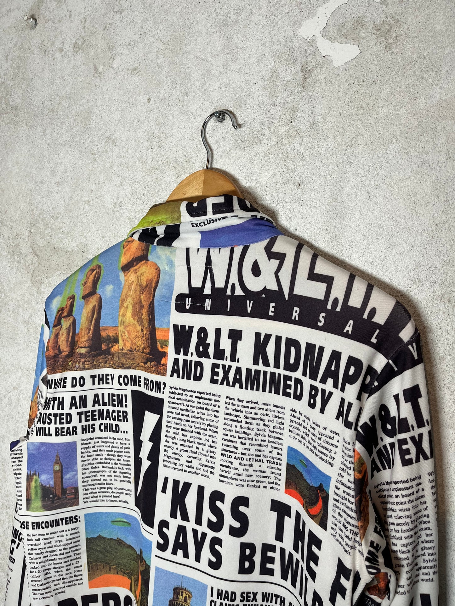 Walter van Beirendonck W< rare 1997 newspaper alien shirt - L