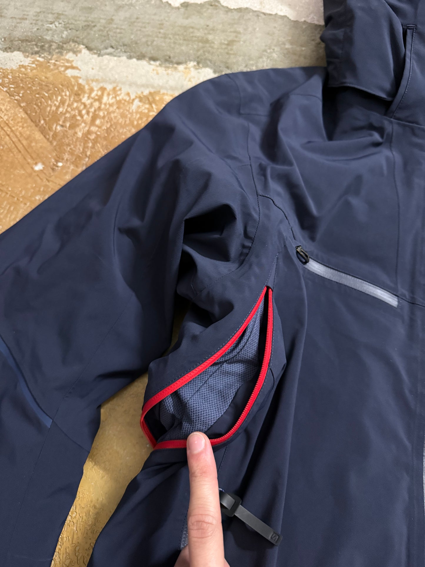 Salomon ski snowboard winter jacket - S