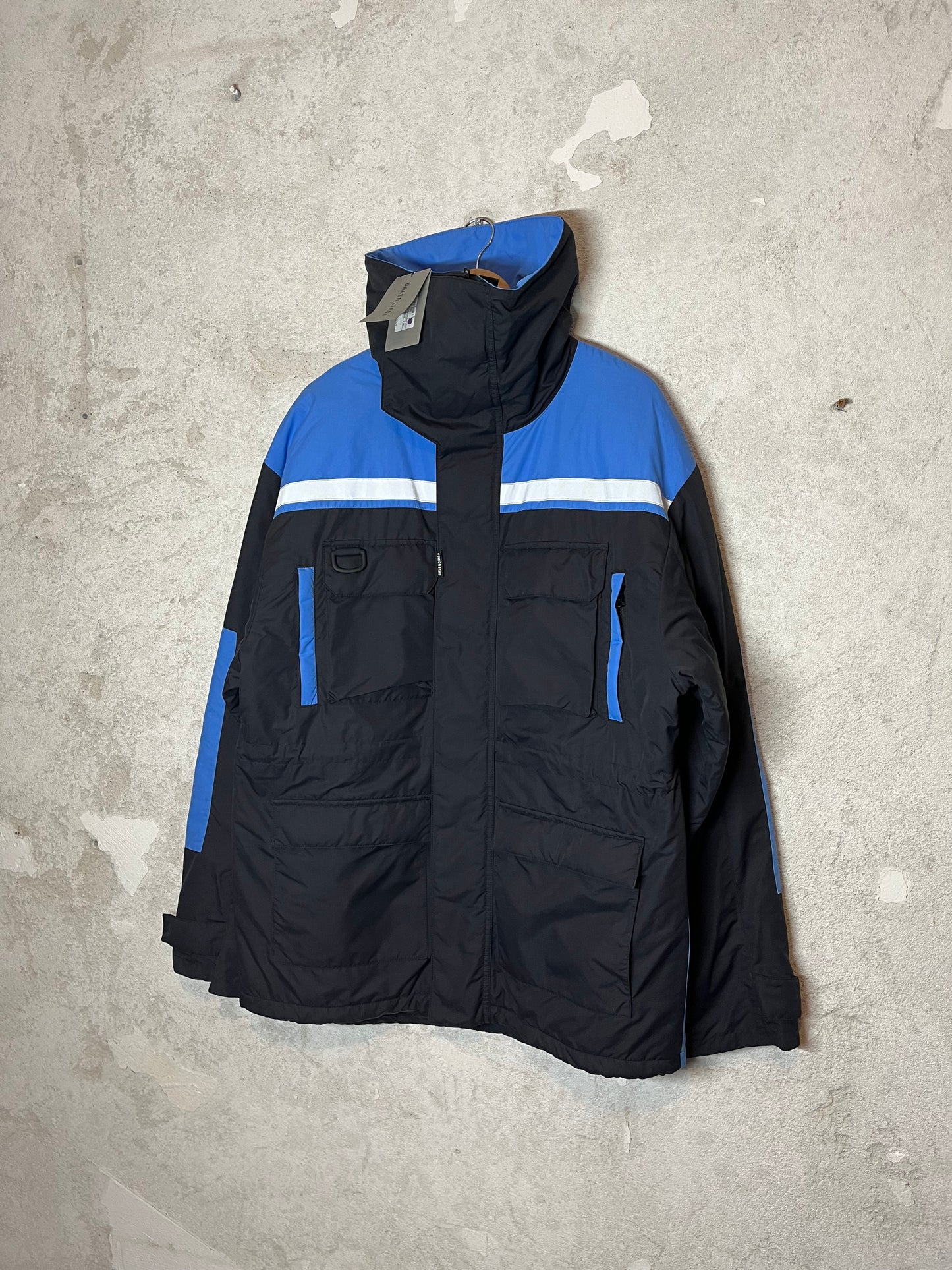 Balenciaga puffer jacket new with tags - XL