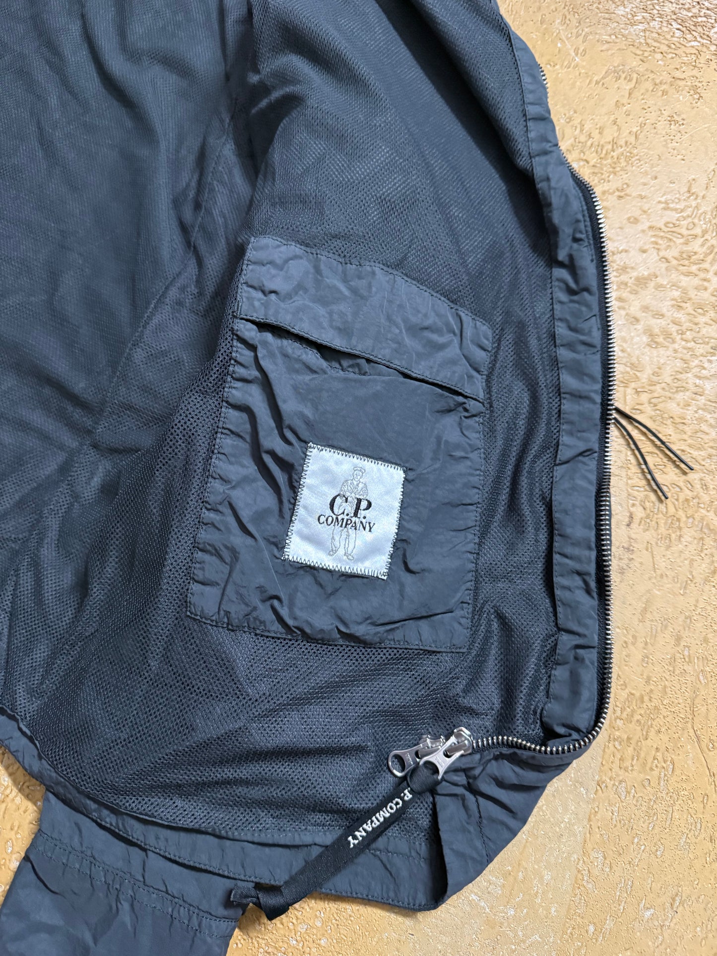 CP company Flatt Nylon vintage lense jacket - XL