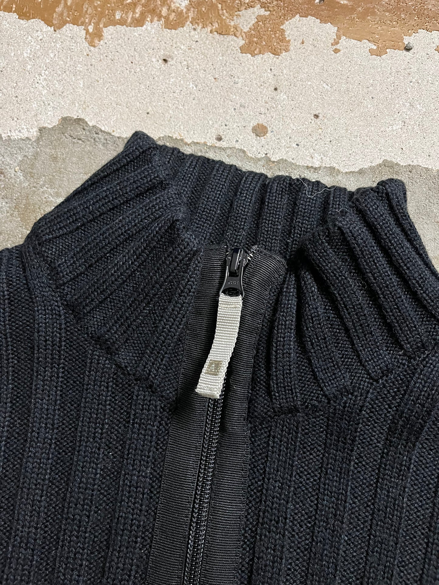 Armani Jeans printed knit rib sweater - M