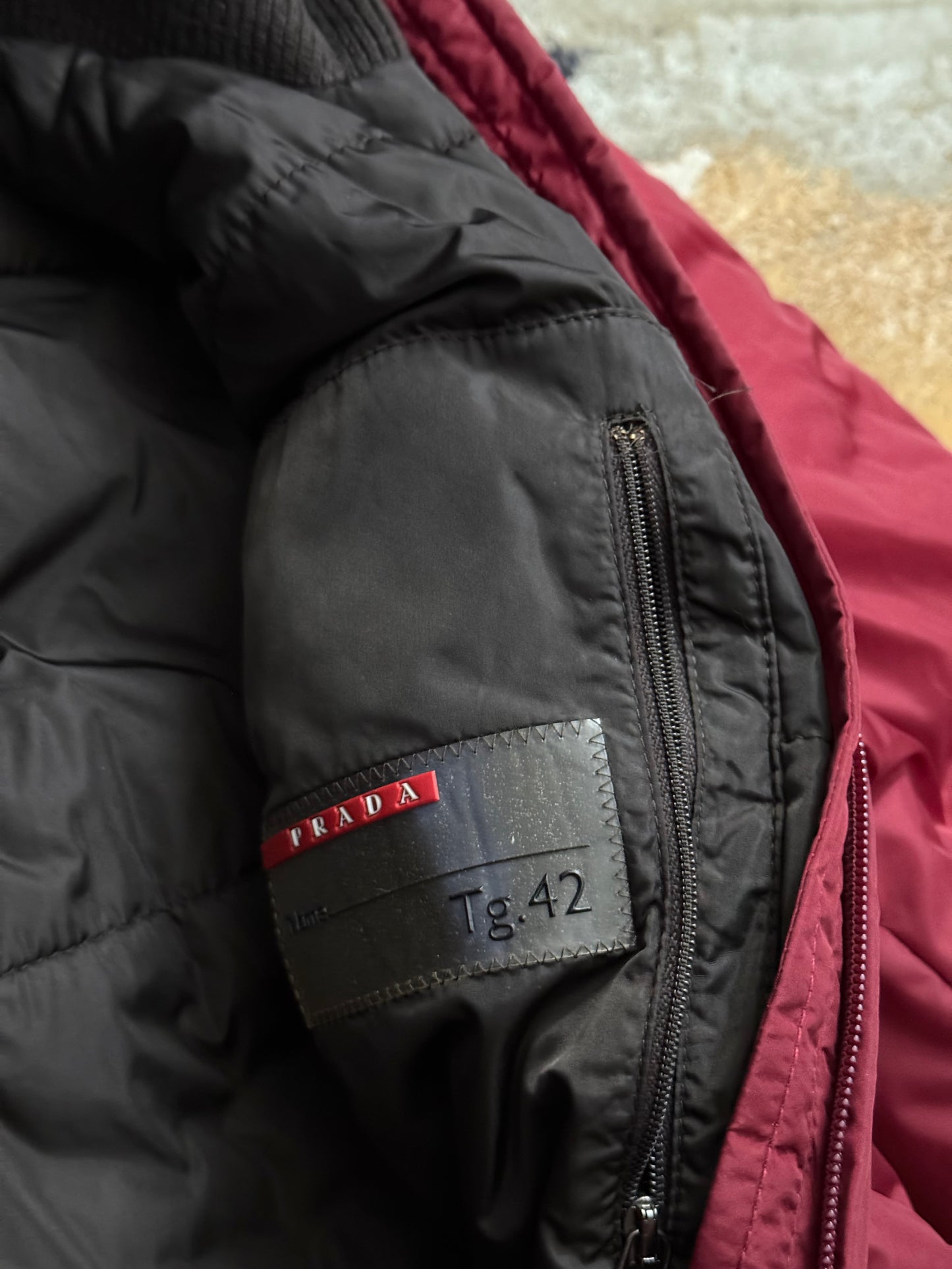 Vintage Prada red tab down jacket - S