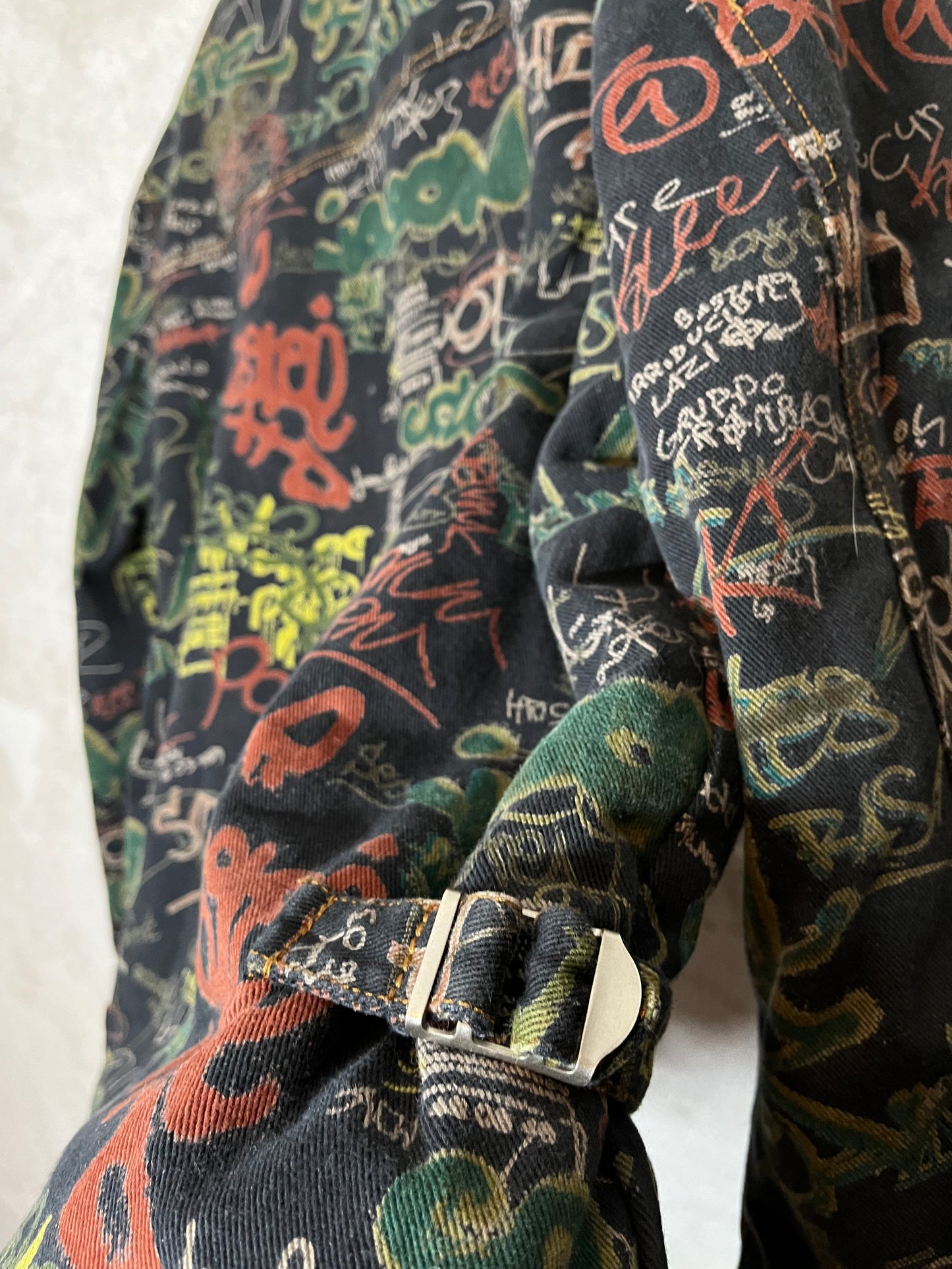 Jean Paul Gaultier denim graffiti print jacket faux fur lining - M