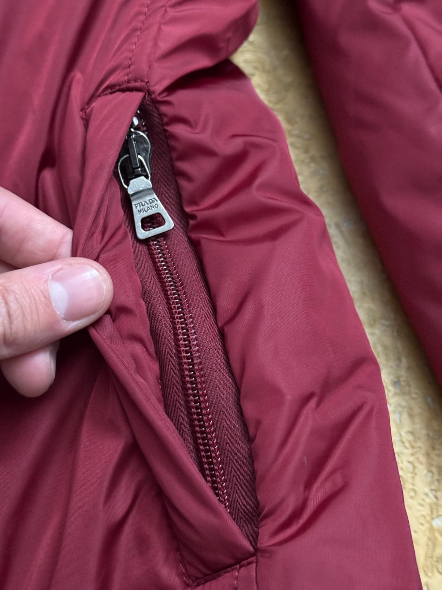 Vintage Prada red tab down jacket - S