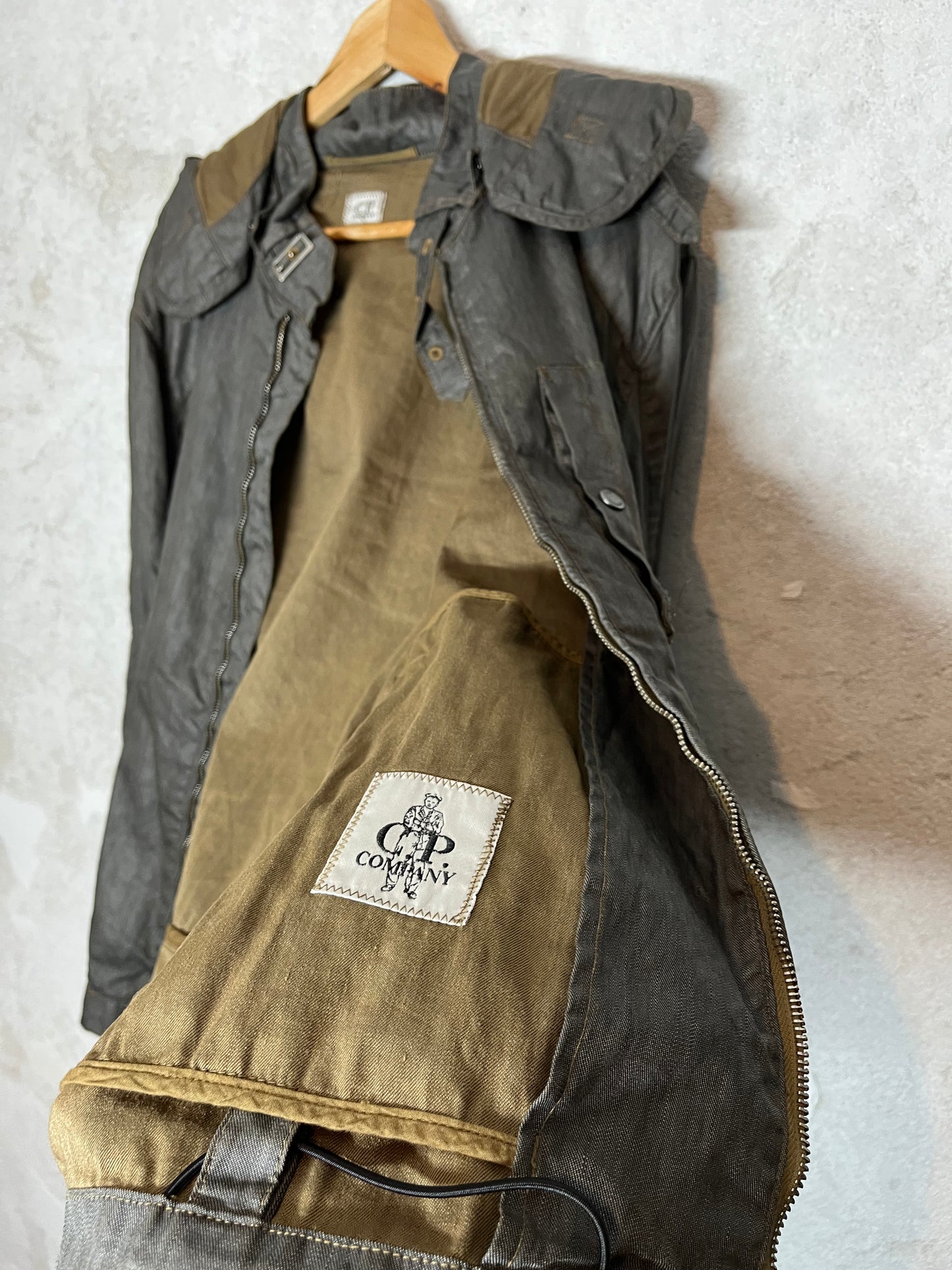 CP Company Laminated Linen Goggle Jacket - XL