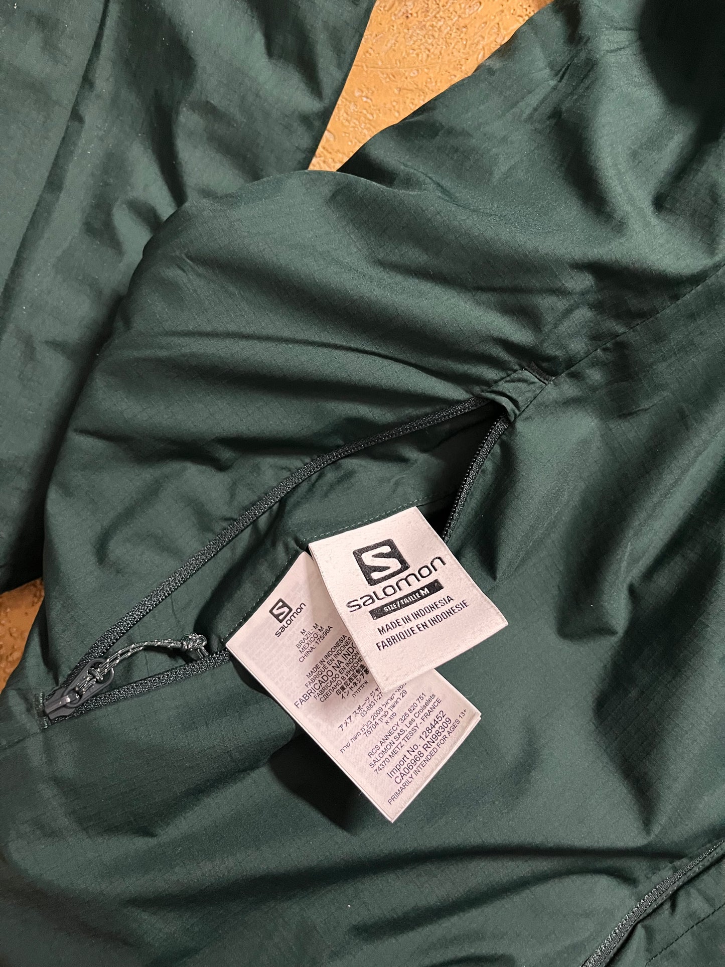 Salomon reversible hiking down jacket - M