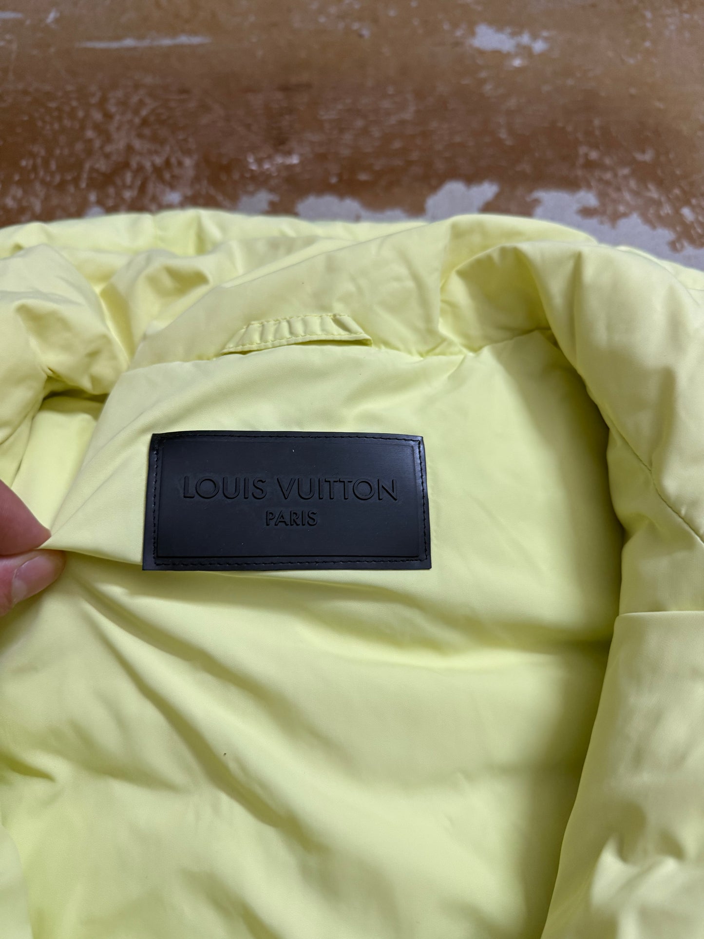 Louis Vuitton yellow zip off sleeves puffer jacket - L