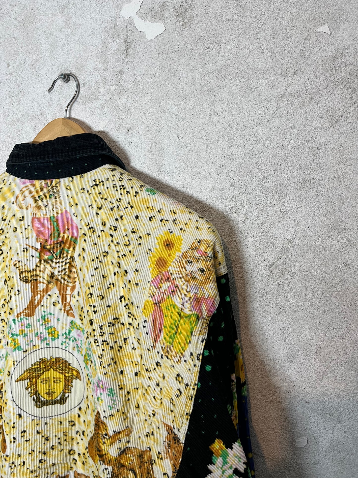 Vintage 90s Versace corduroy overshirt cats & floral - M
