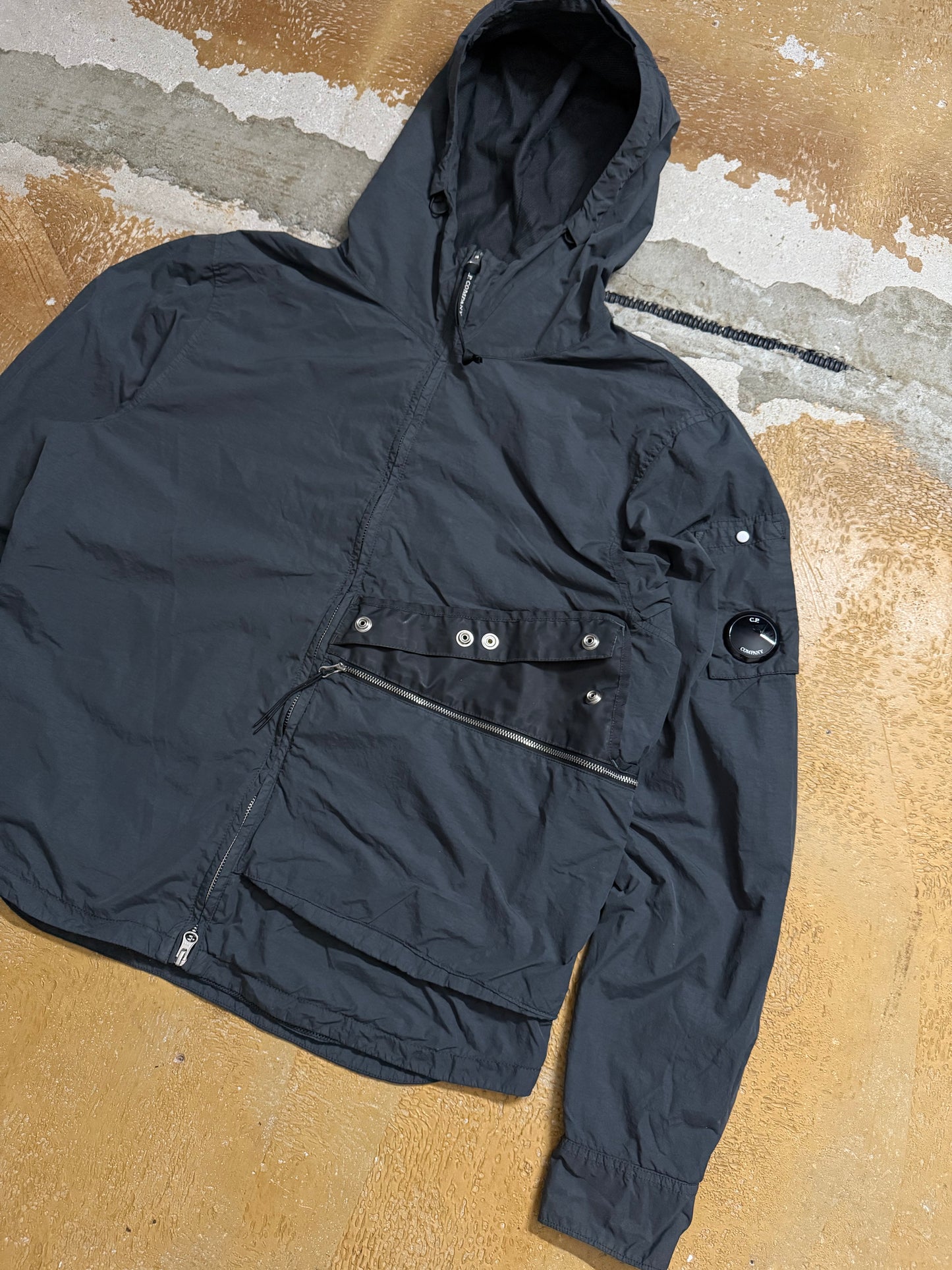 CP company Flatt Nylon vintage lense jacket - XL