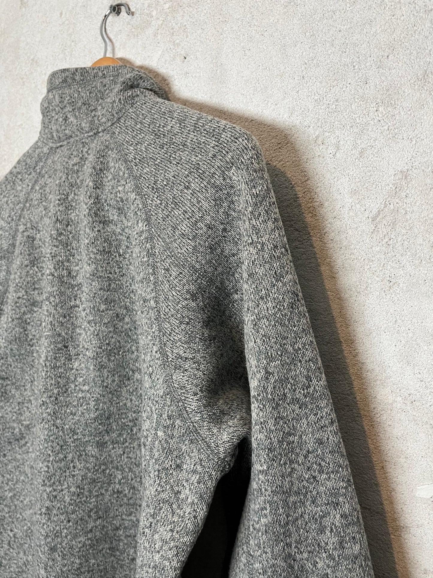 Patagonia fleece 1/4 zip up sweater - S