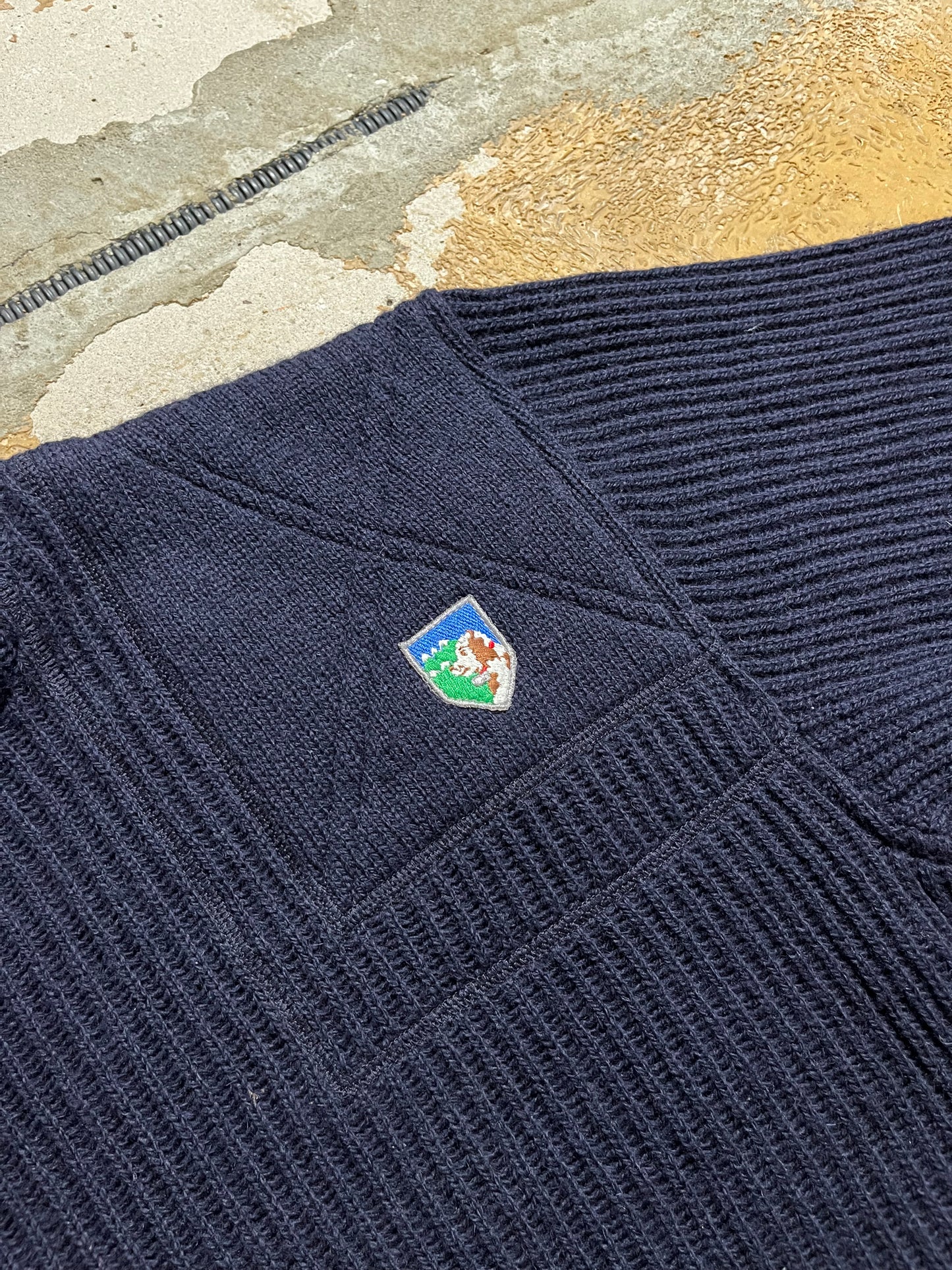 Iceberg 100% Wool sweater - M
