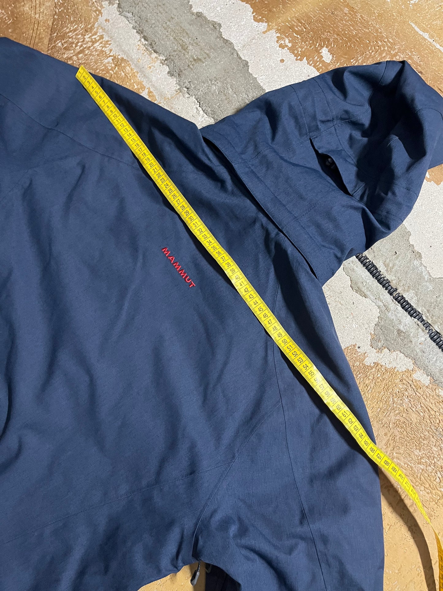 Mammut dry tech winter ski jacket - L