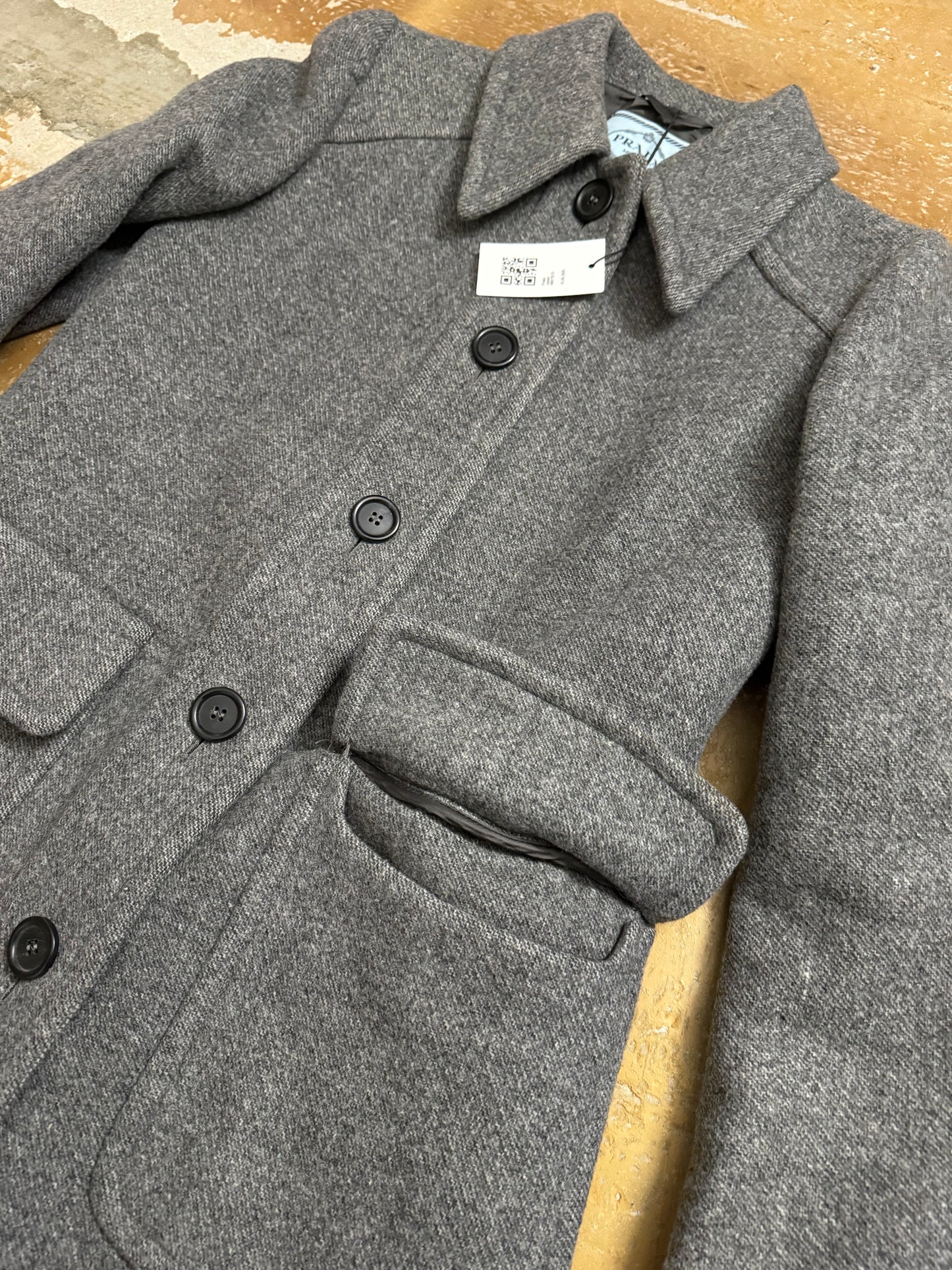 Prada 100% Wool trenchcoat designer jacket - M