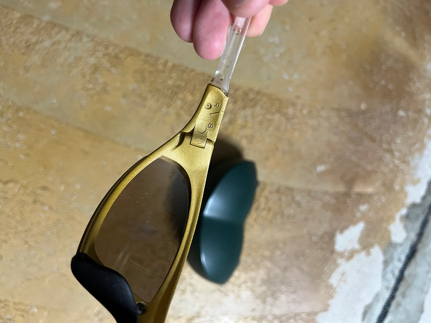 Nike 90s RV8 revolution sunglasses + case