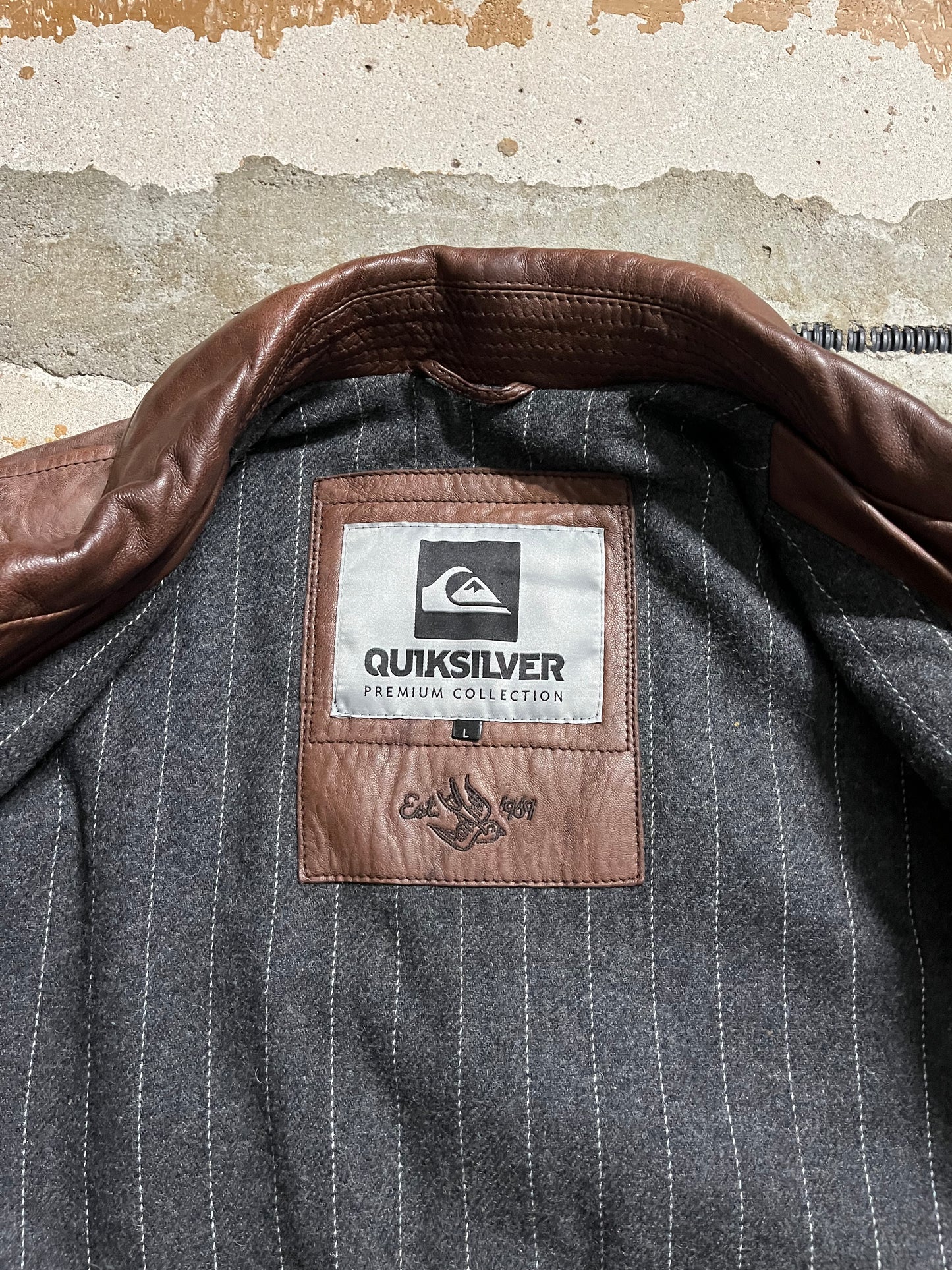 Quiksilver plaid blanket lined leather jacket - L