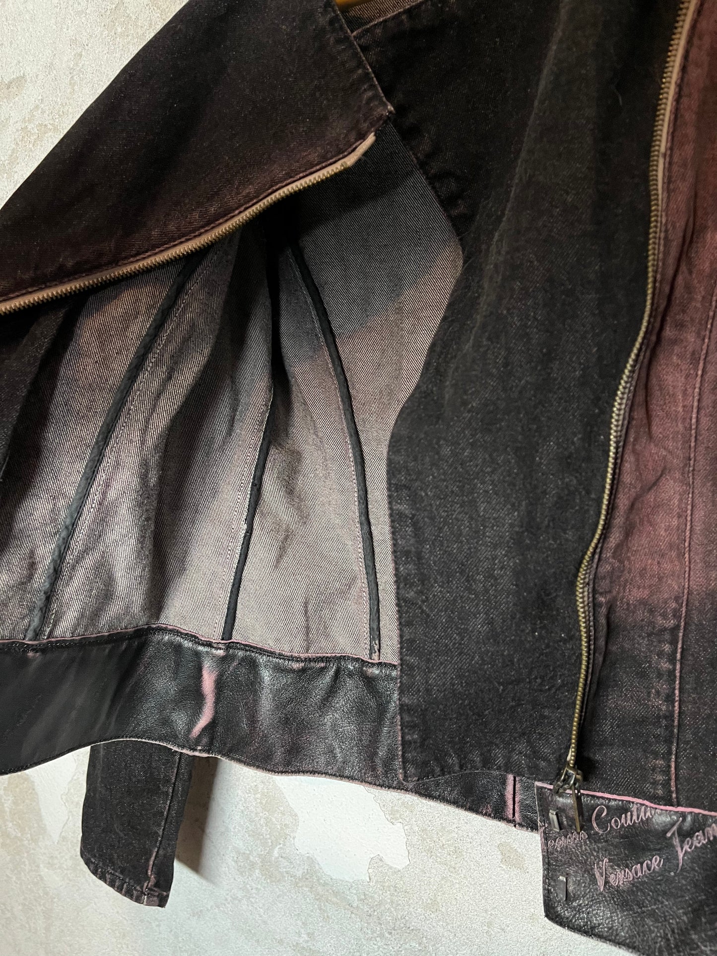 Versace 90s red/purple cropped denim jacket - S