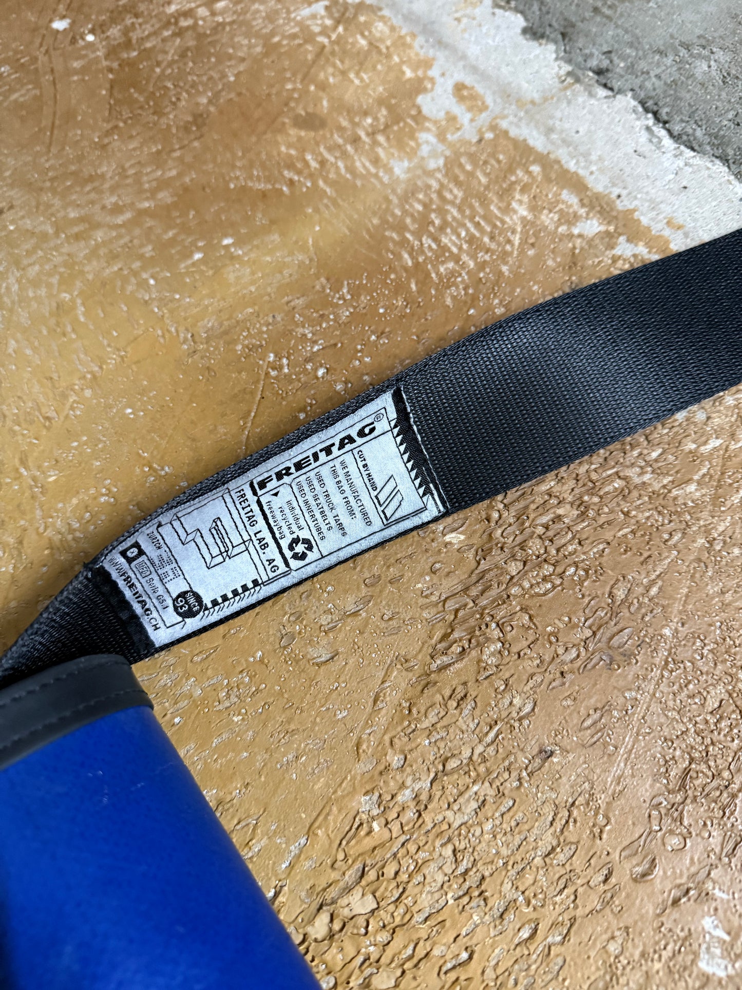 Freitag vintage look shoulder bag