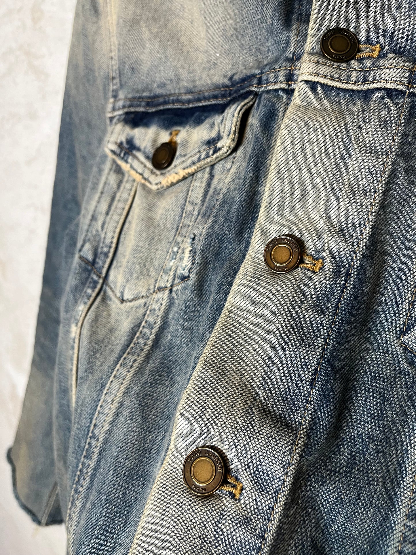 Saint Laurent distressed denim jacket - M