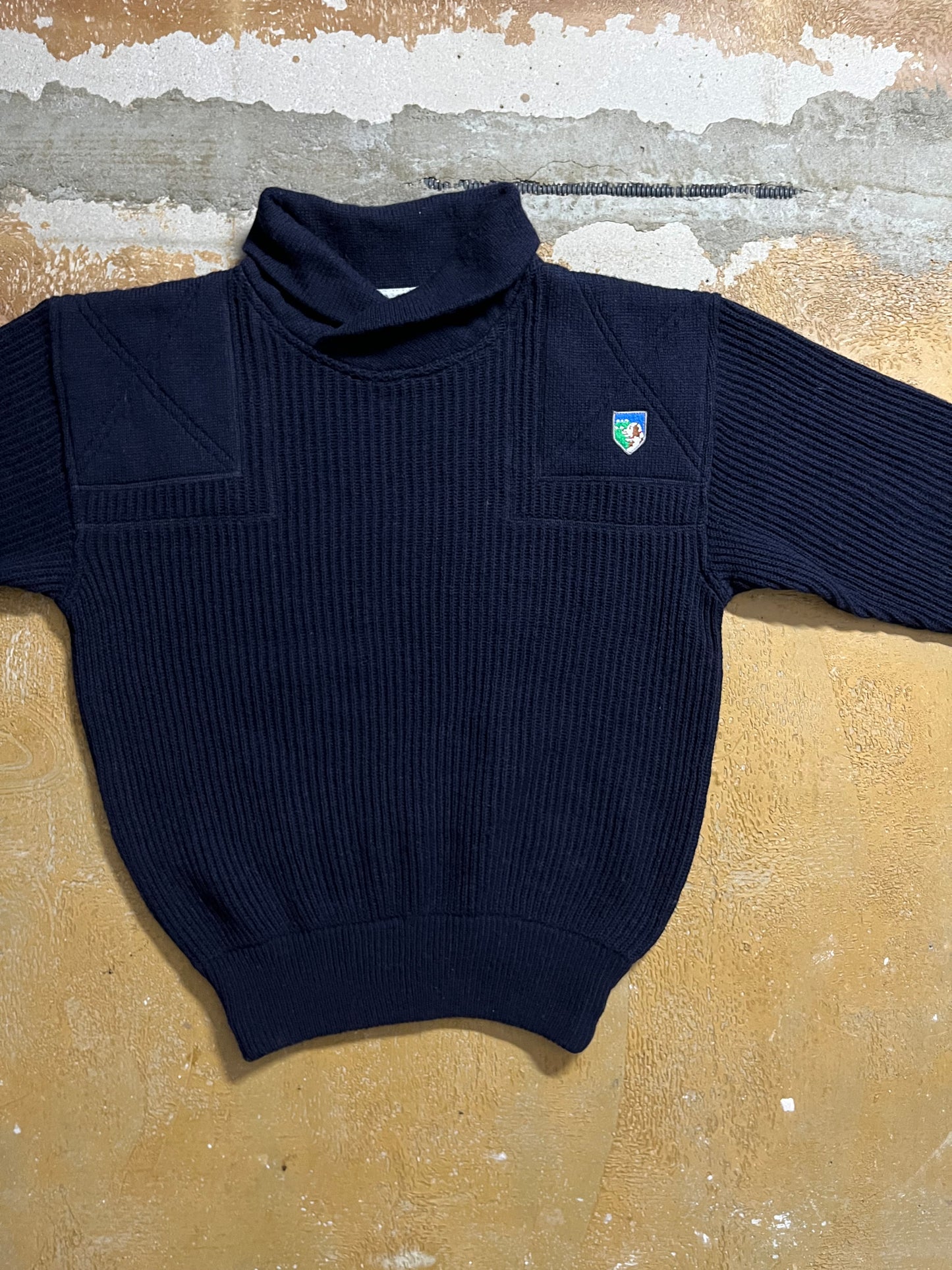 Iceberg 100% Wool sweater - M
