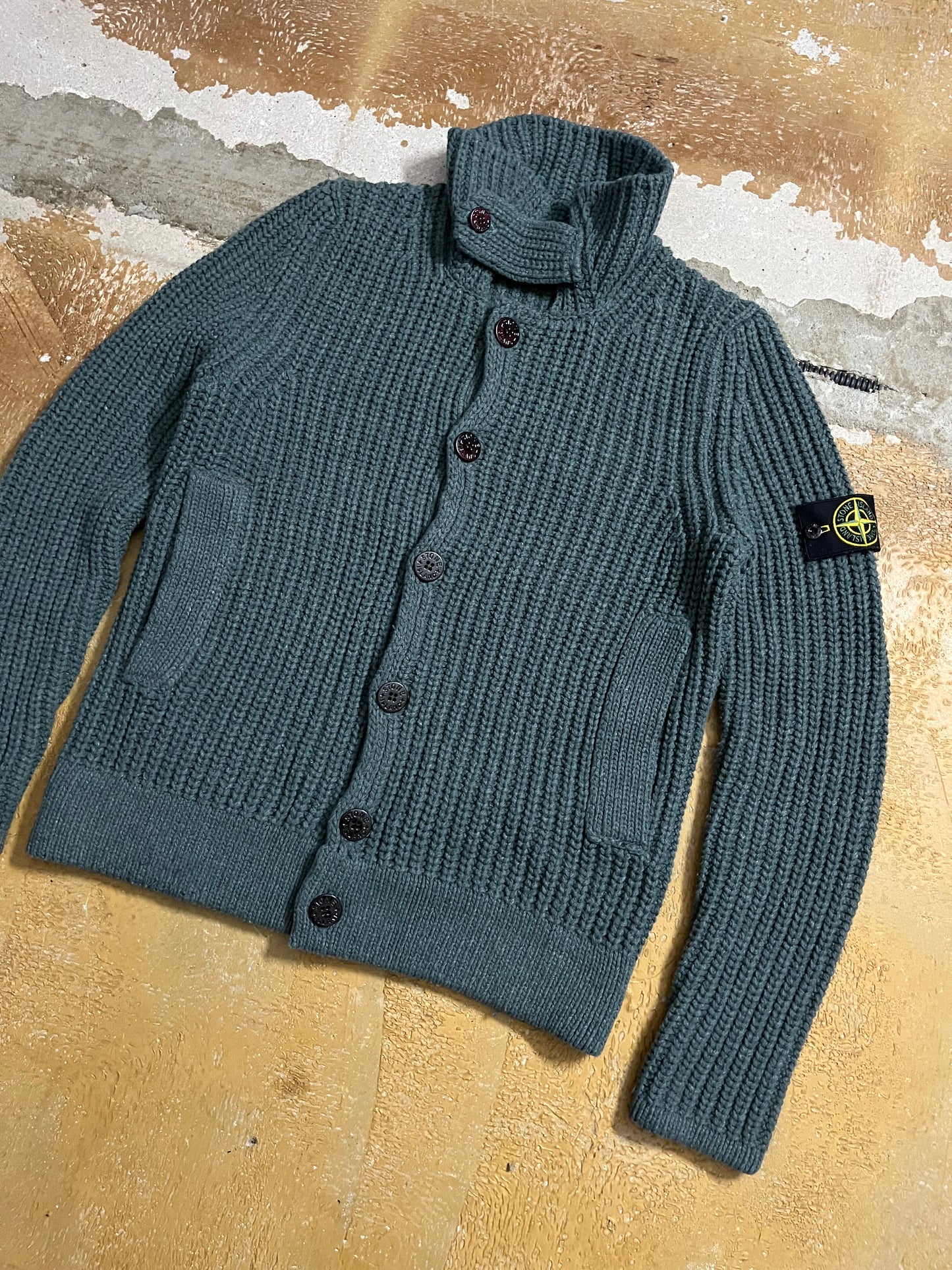 Stone Island wool knit collared cardigan - M