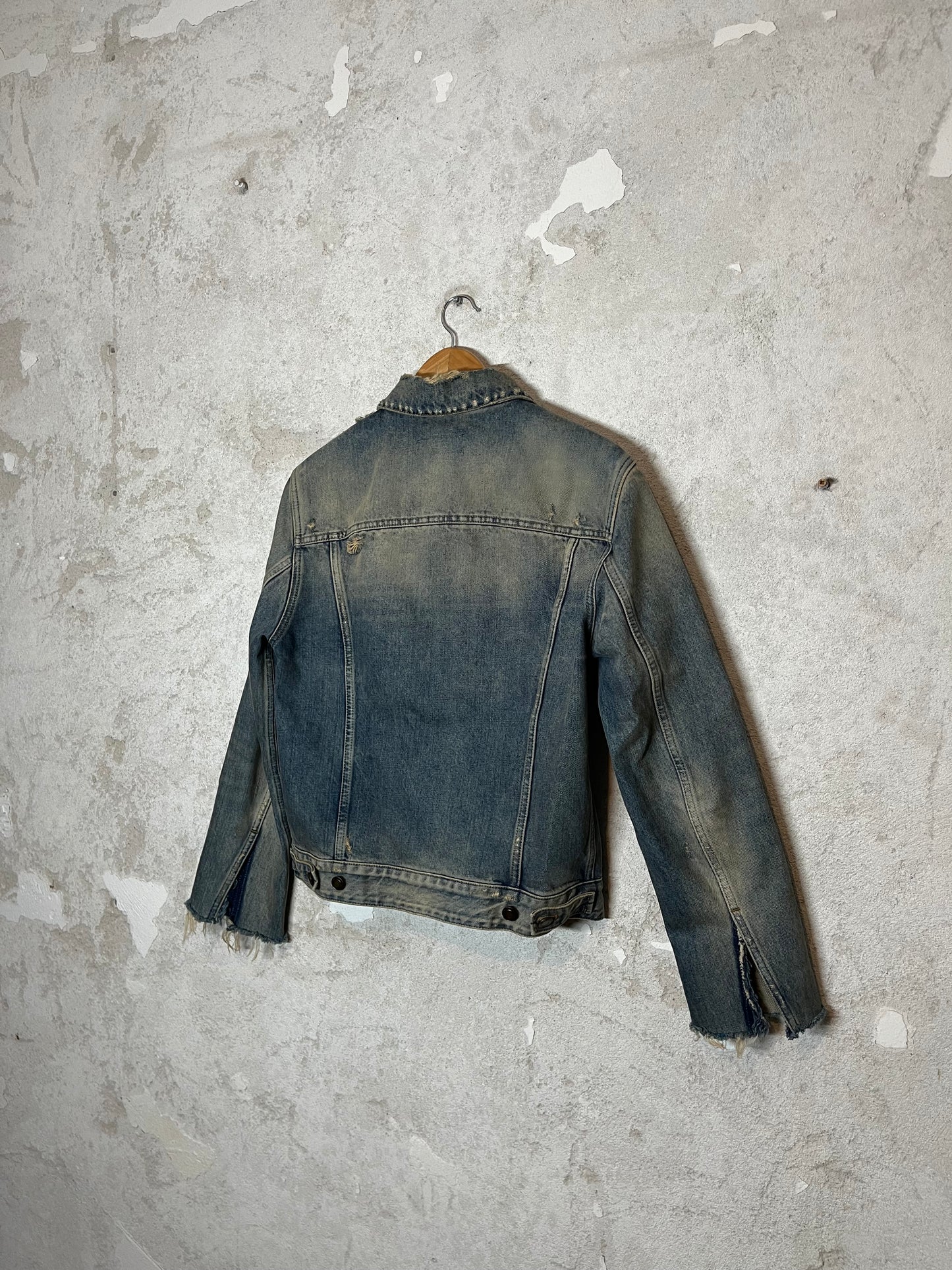 Saint Laurent distressed denim jacket - M