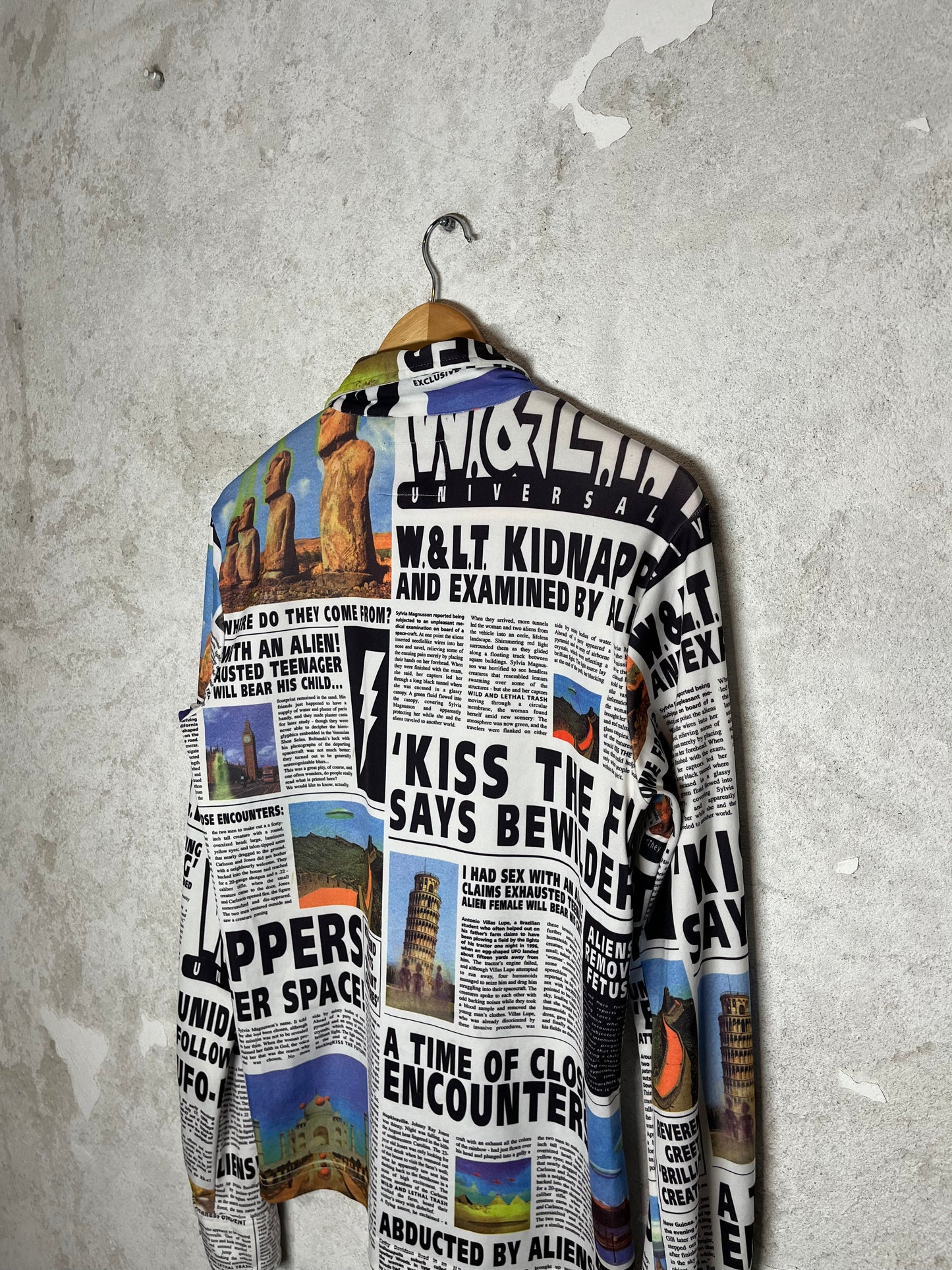 Walter van Beirendonck W< rare 1997 newspaper alien shirt - L