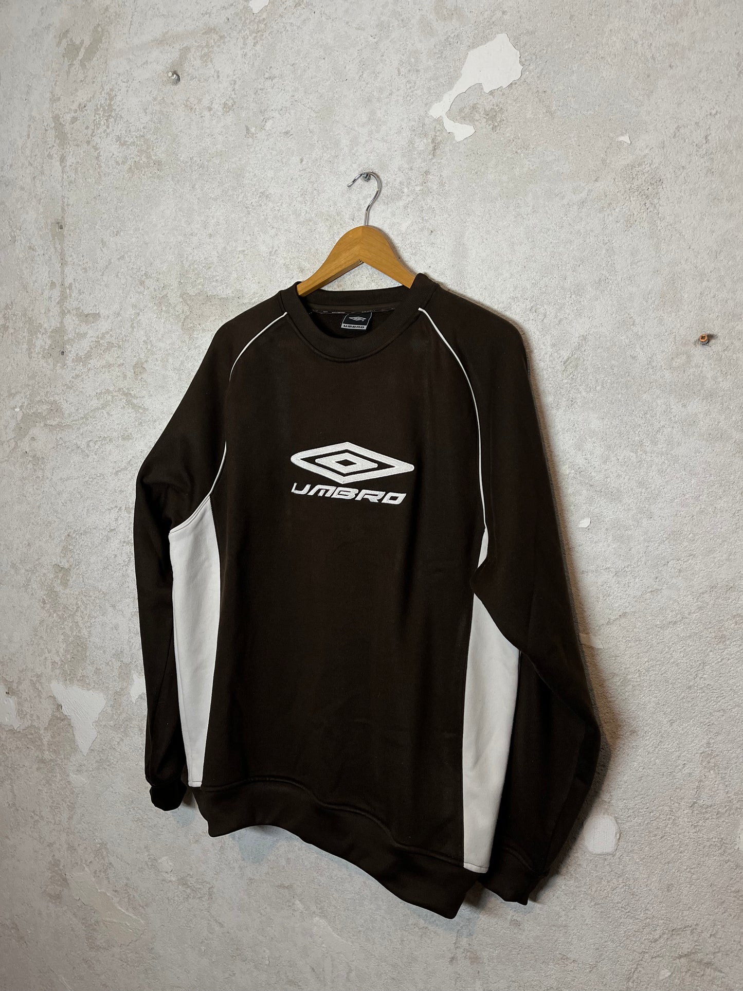 Umbro vintage retro y2k 2000s sweatshirt