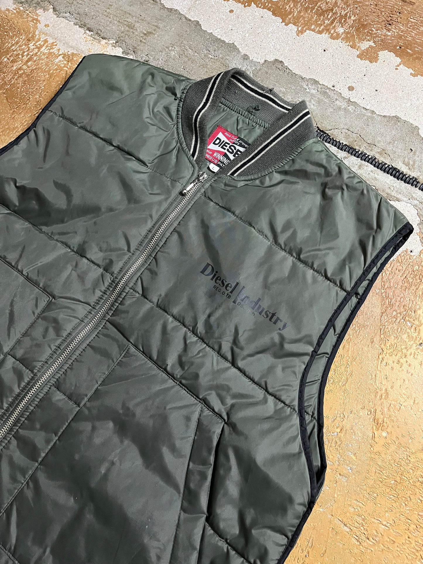 Diesel padded bodywarmer - L