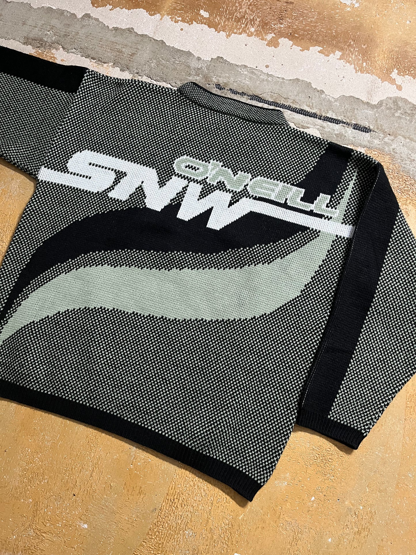 O’neill vintage knit sweater - L
