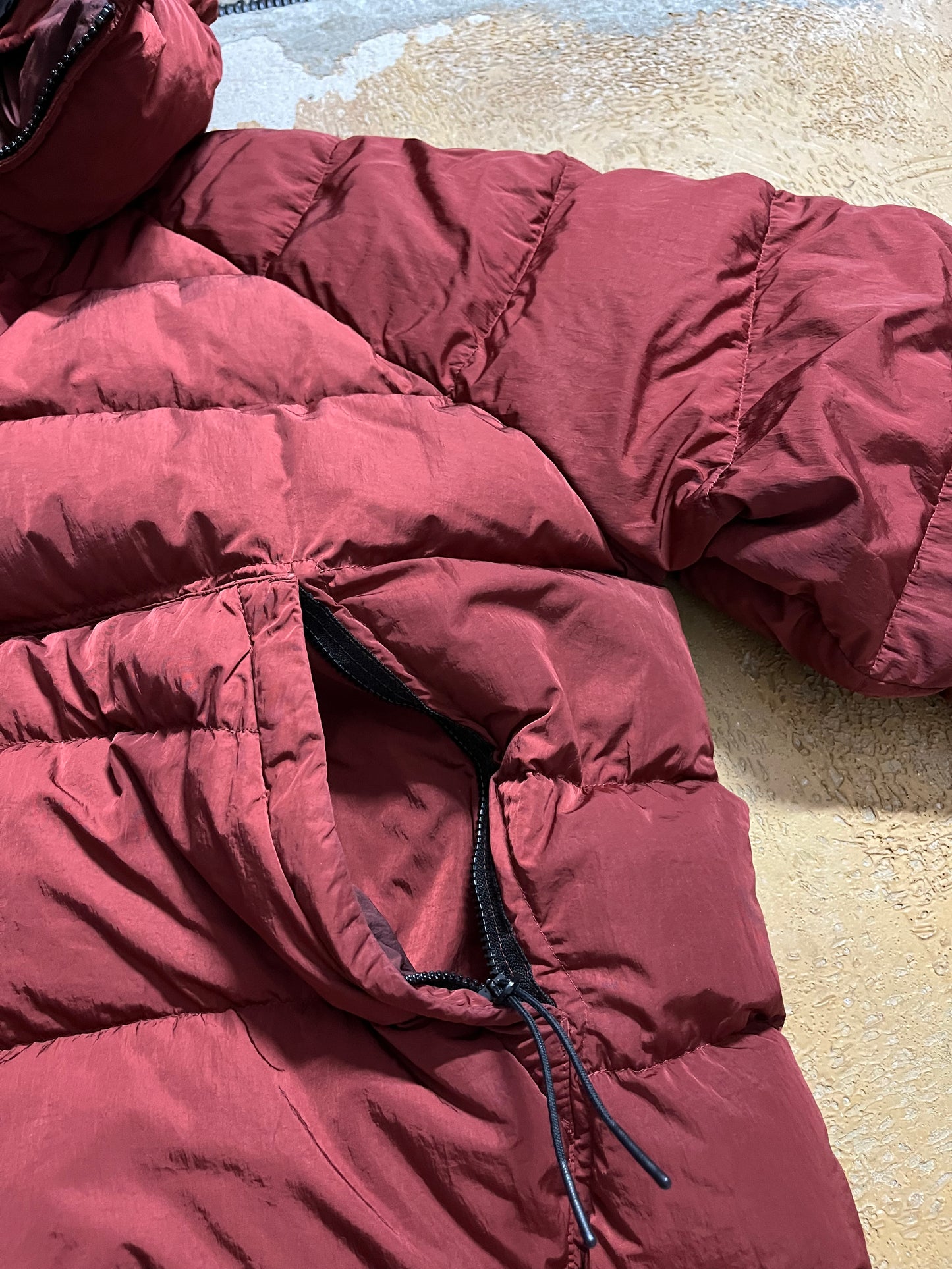 CP Company puffer down jacket - L