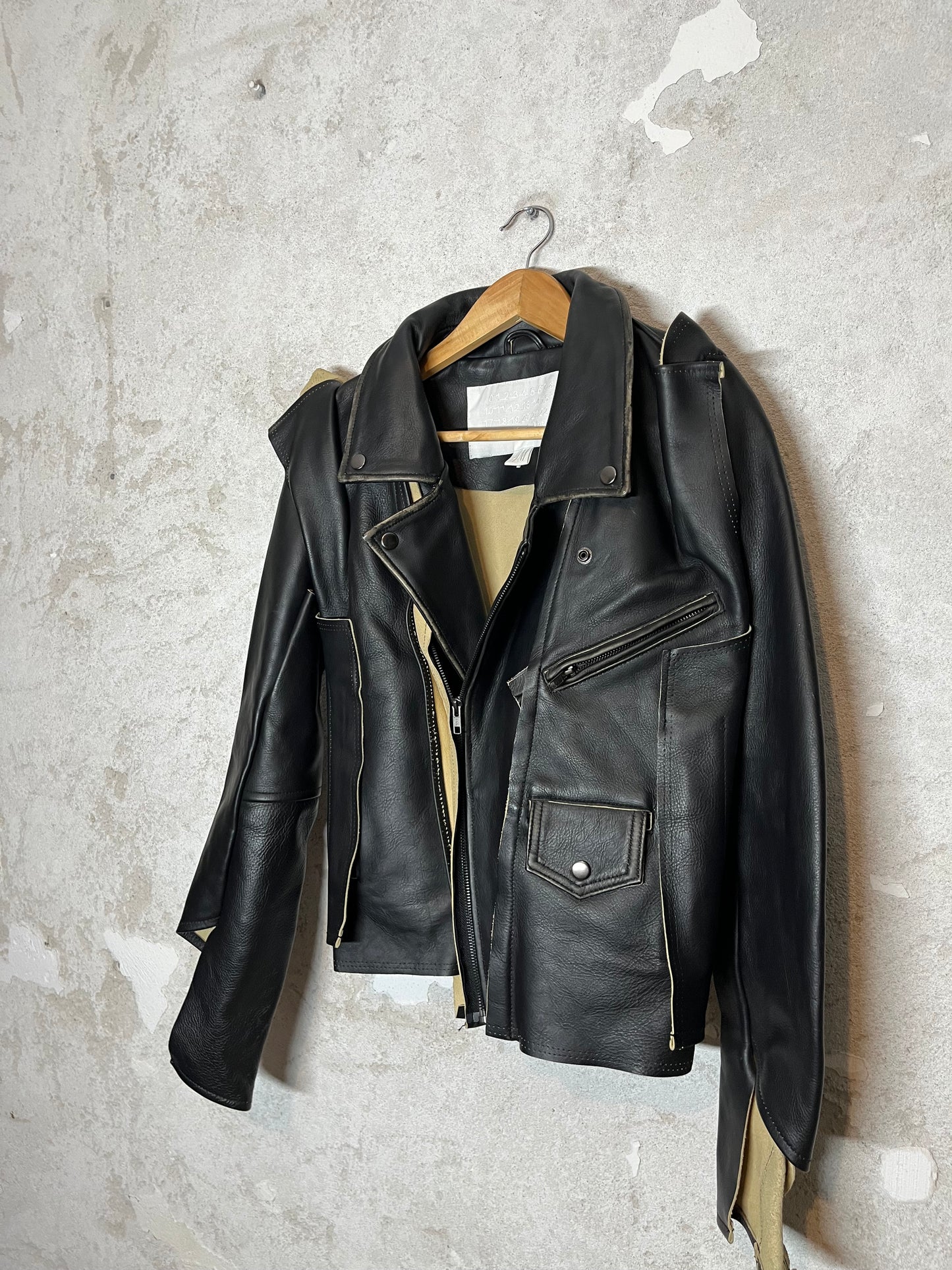 H&M x Maison Martin Margiela distressed leather jacket - M