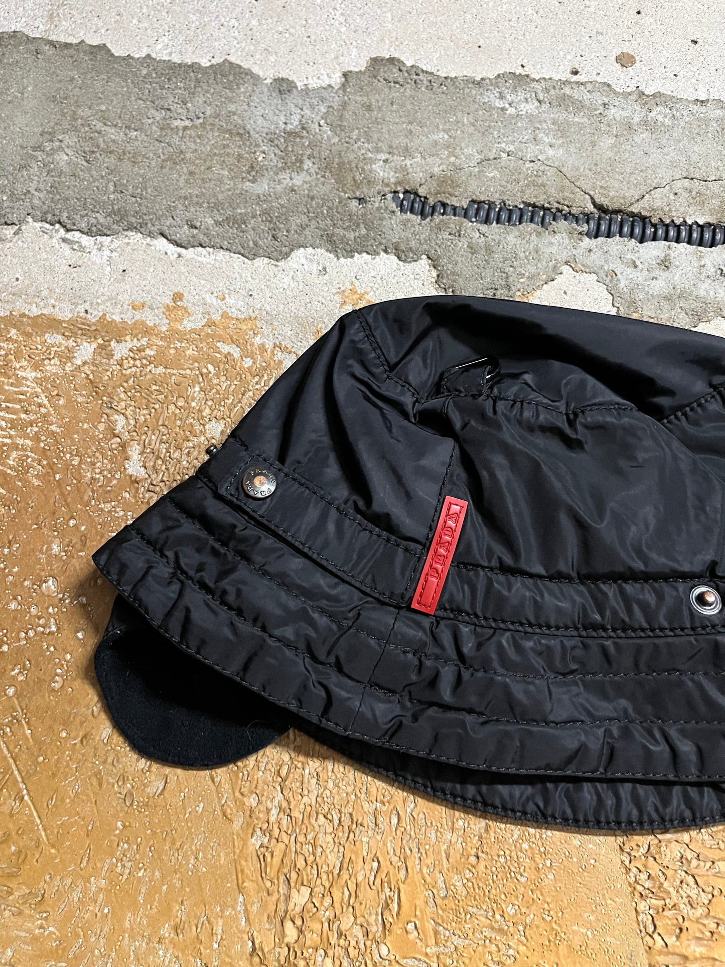 Prada vintage rare red tab bucket hat