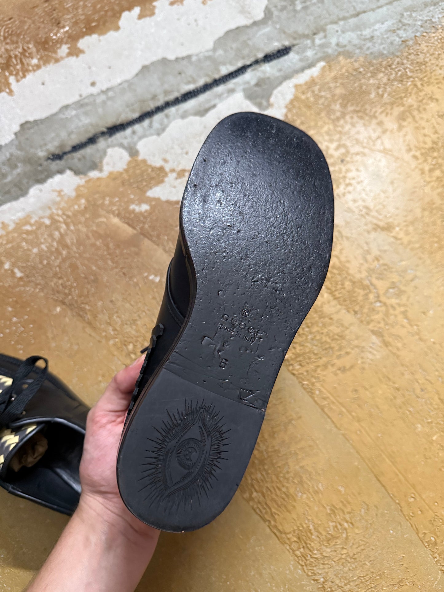 Gucci leather woven loafers - 39