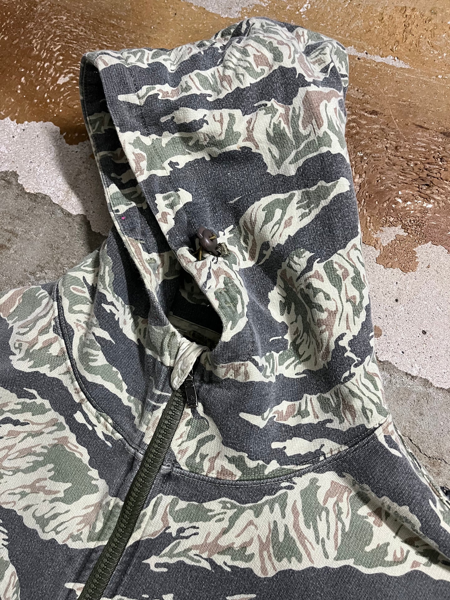 Maharishi vintage camo zip-up hoodie - M