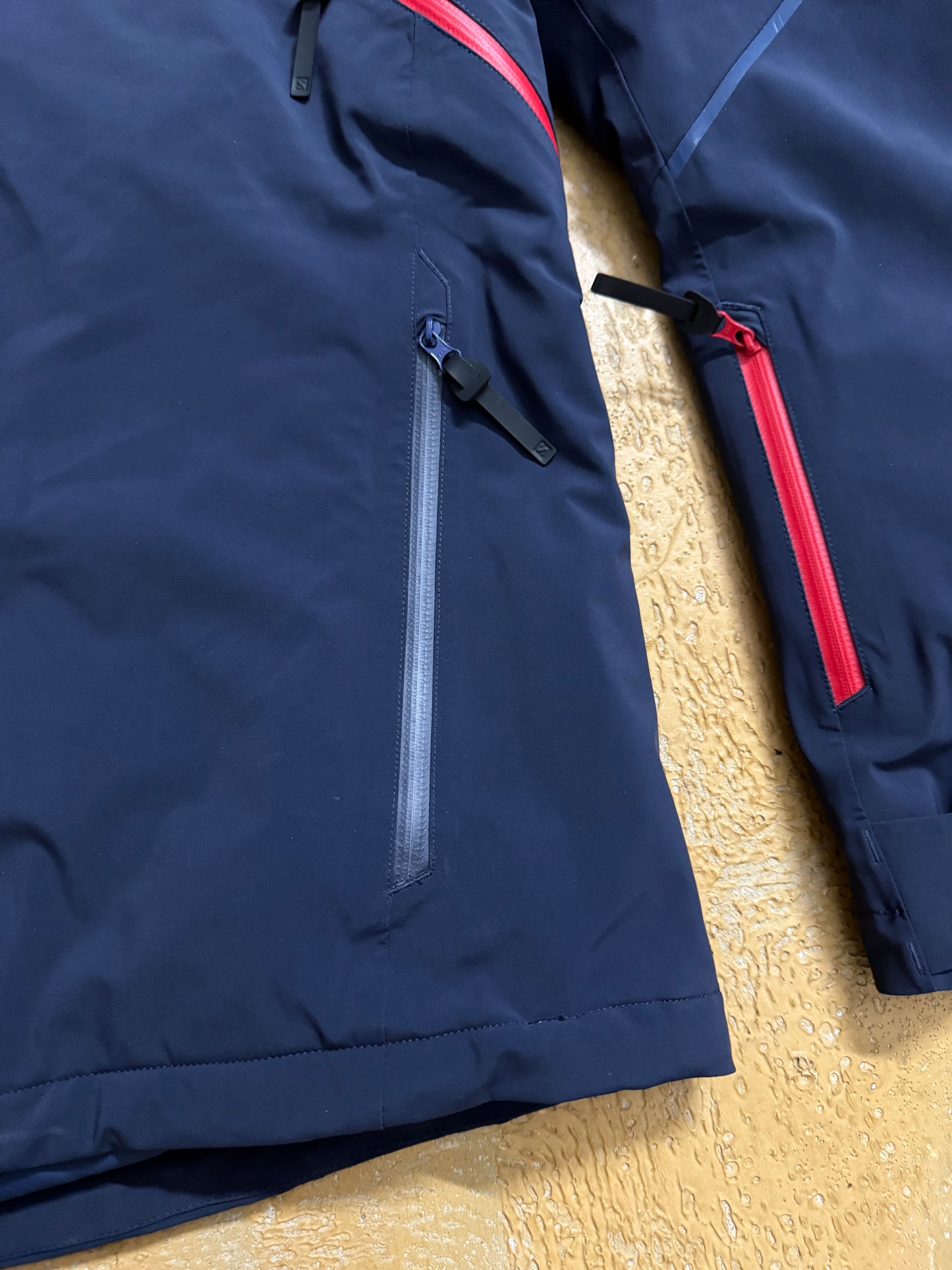 Salomon ski snowboard winter jacket - S