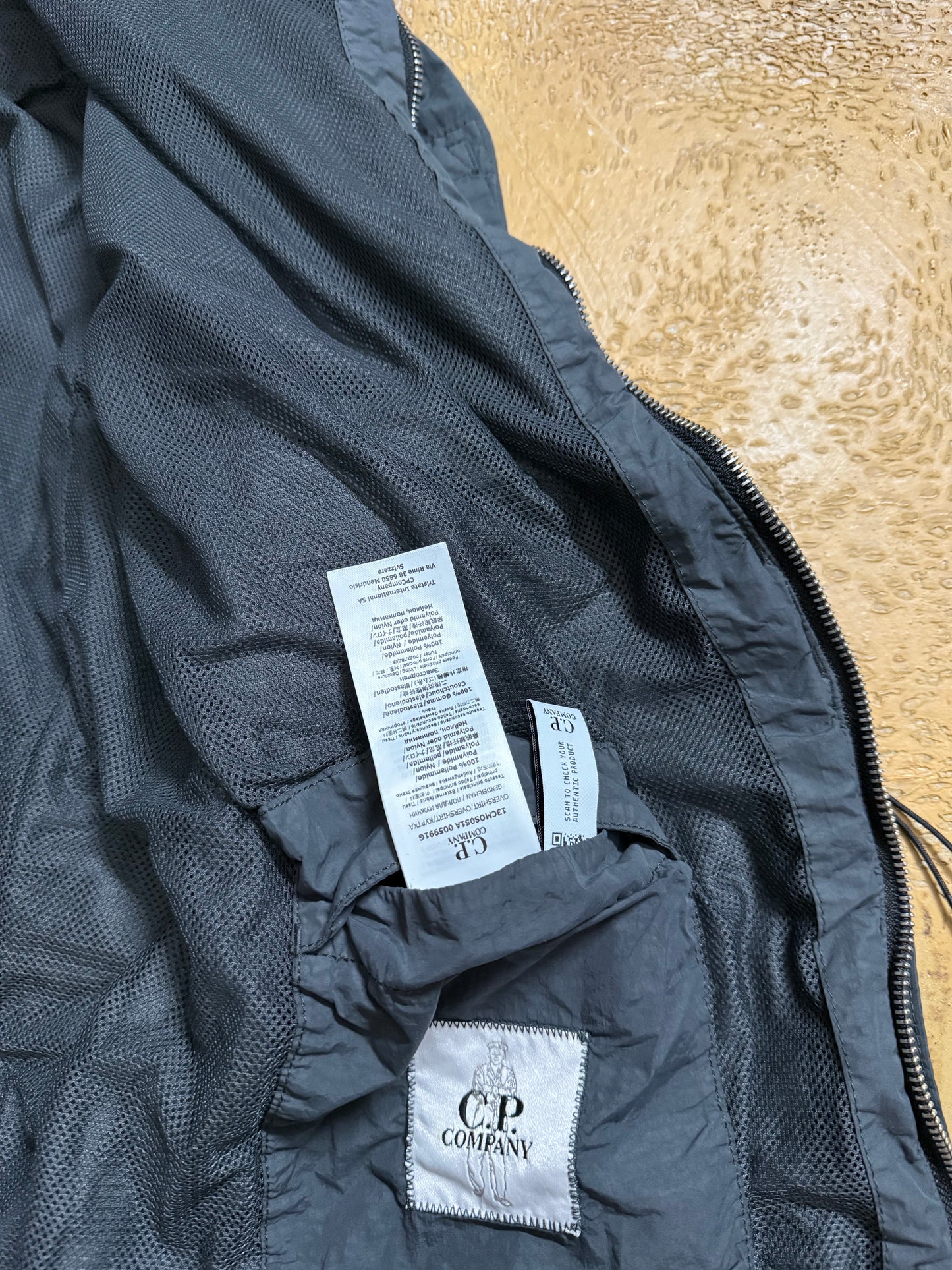 CP company Flatt Nylon vintage lense jacket - XL